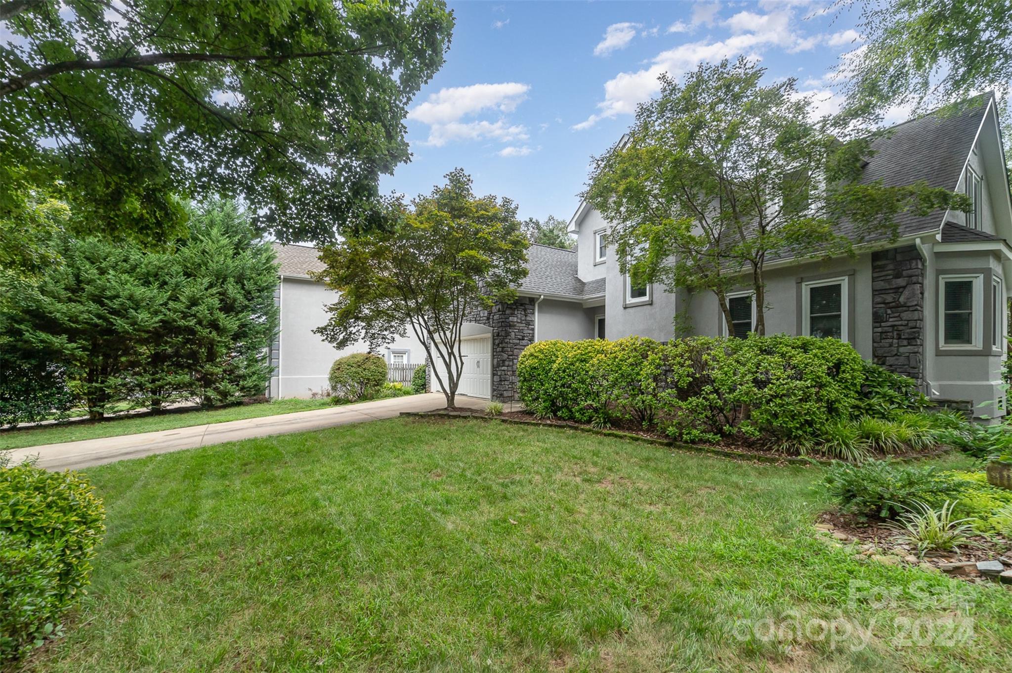 Blue Stone Harbor - Residential