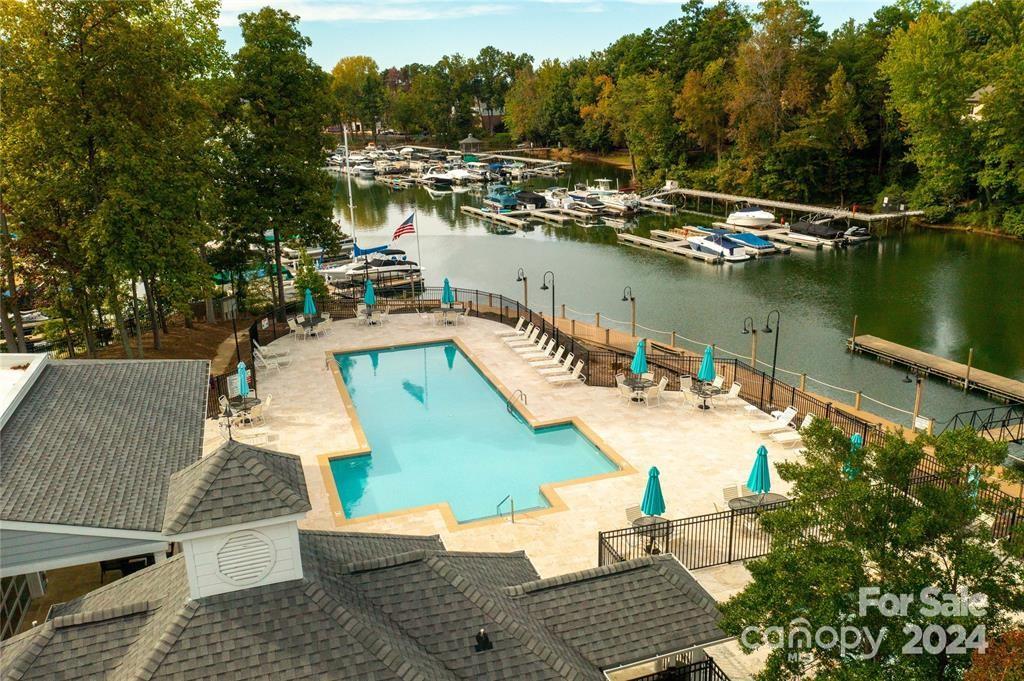Blue Stone Harbor - Residential