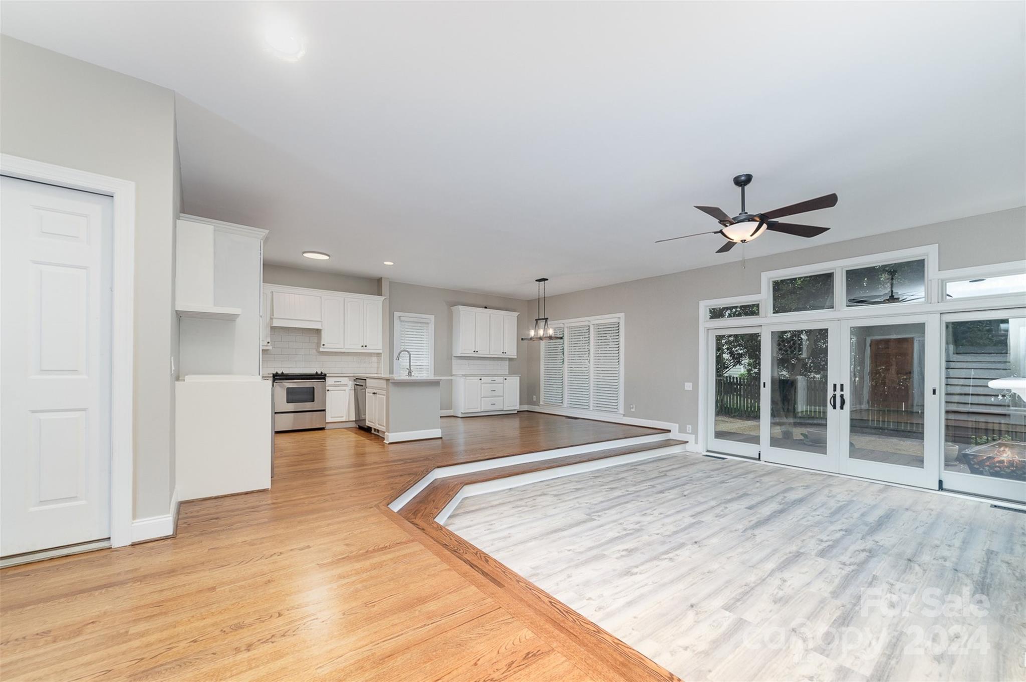 Blue Stone Harbor - Residential