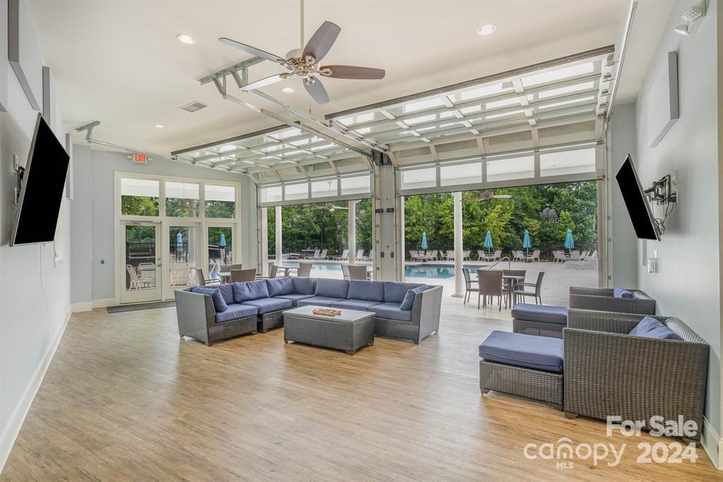 Blue Stone Harbor - Residential