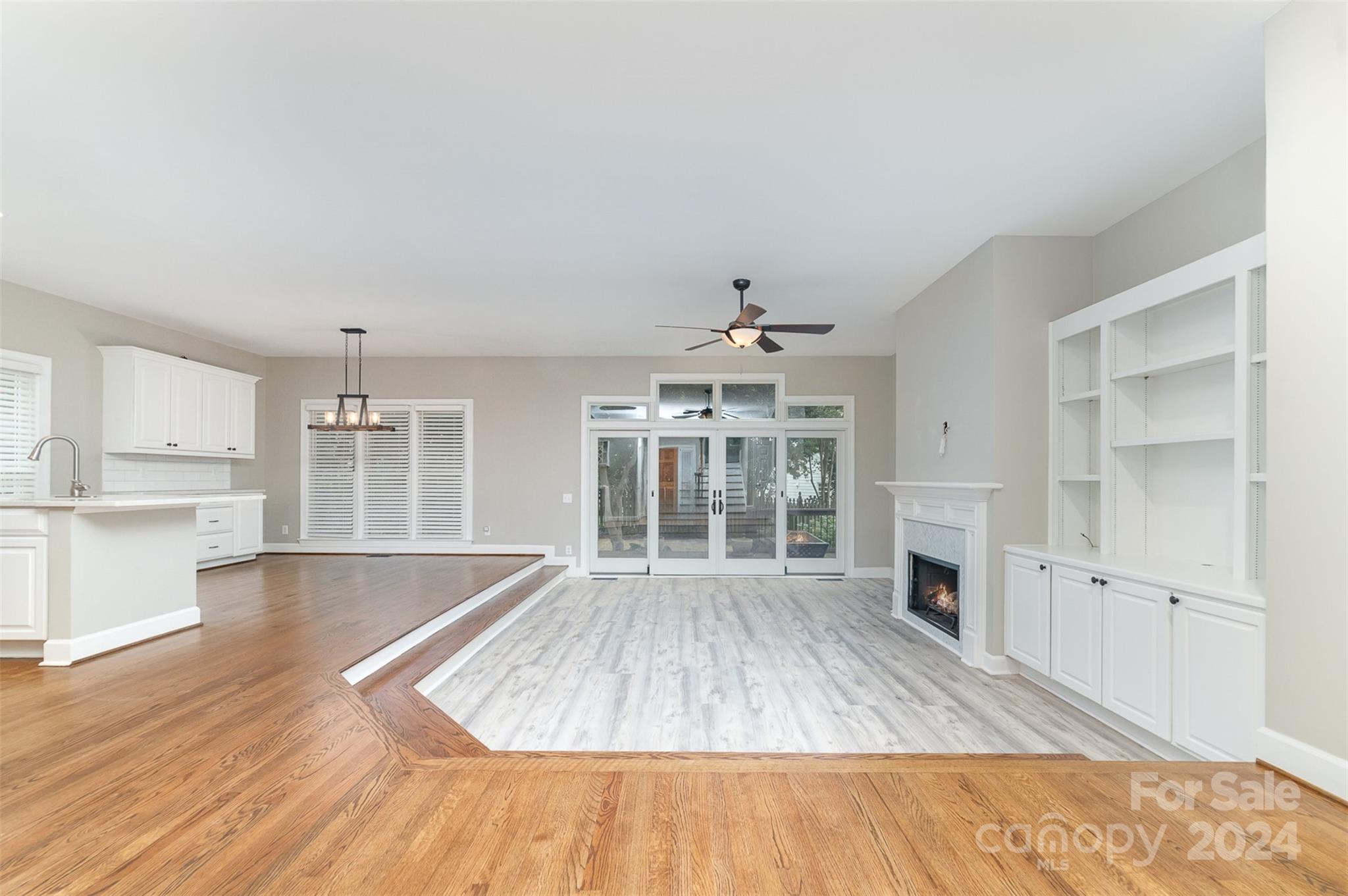 Blue Stone Harbor - Residential