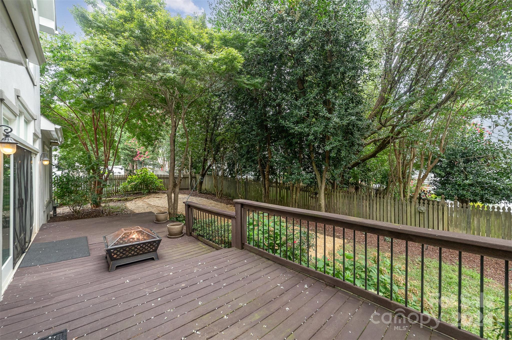 Blue Stone Harbor - Residential