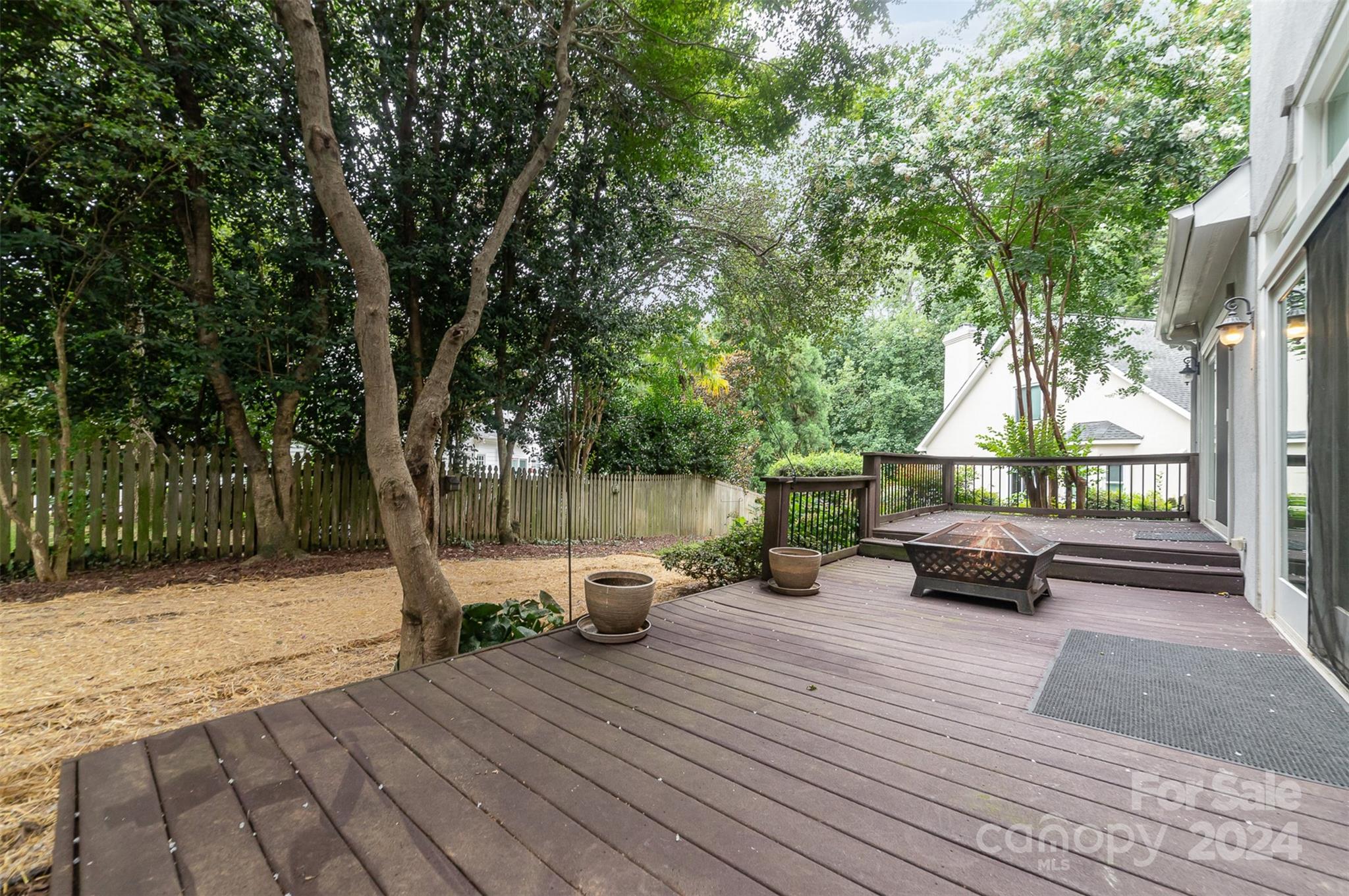 Blue Stone Harbor - Residential