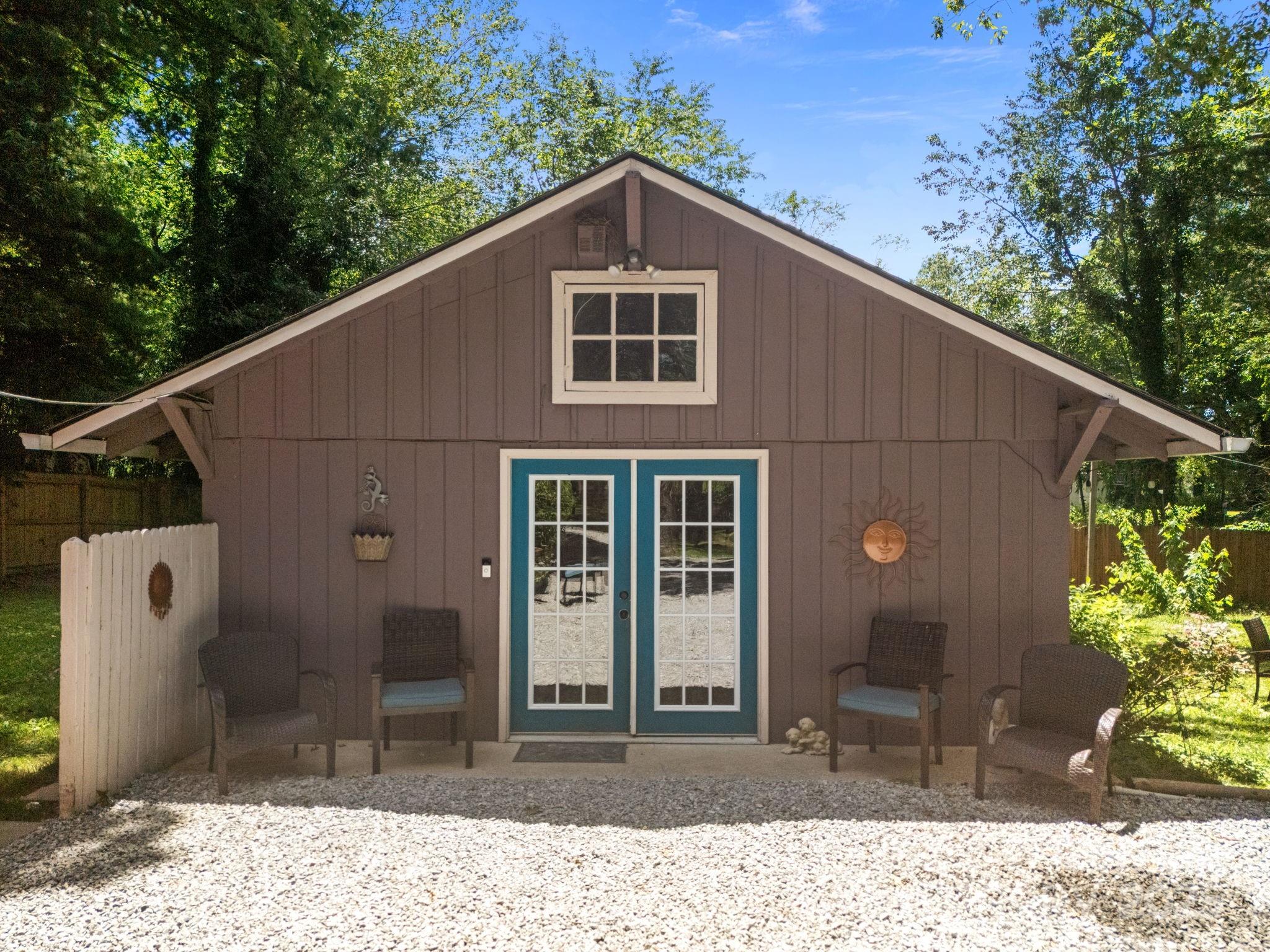 Forest Hills - Residential