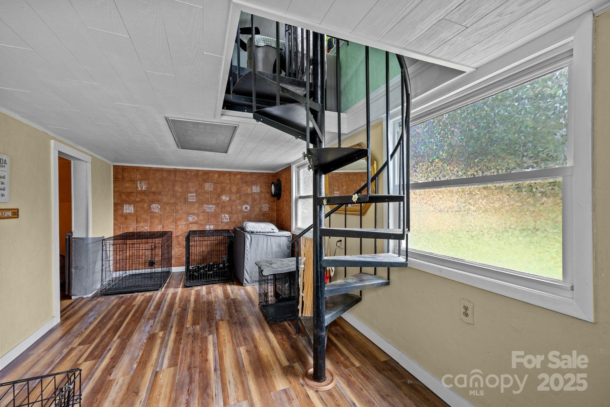 Forest Hills - Residential