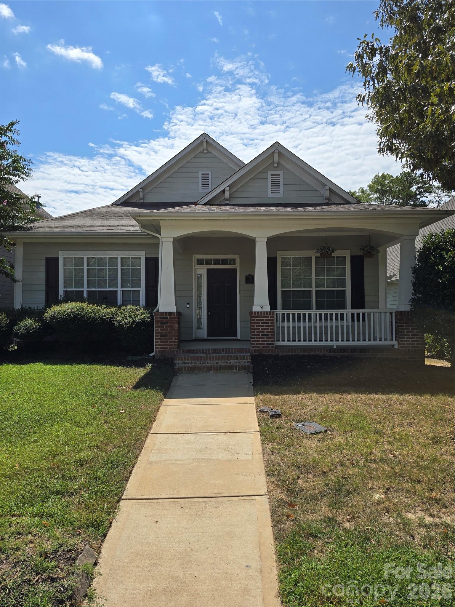 1121 Gainsborough Drive