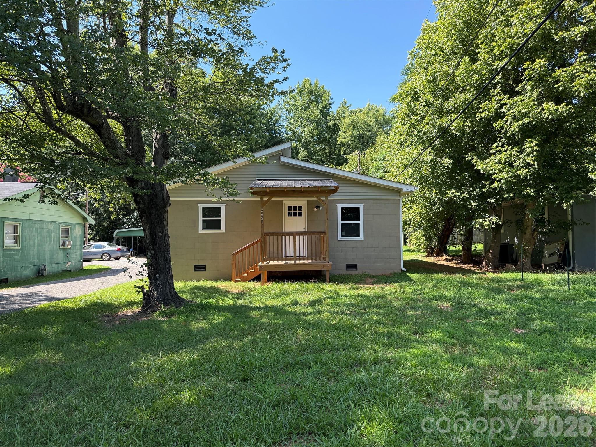 Photo 1 of 12 — 2621 E Greenbriar Road, Statesville, NC 28625