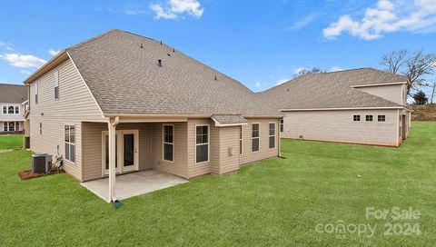 A home in Hendersonville