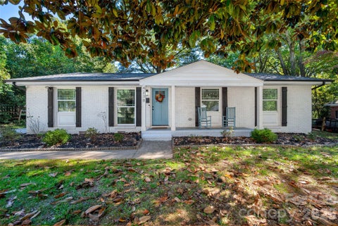 Photo of 4238 Dowling Drive, Charlotte, NC 28205 (MLS # 4434485)
