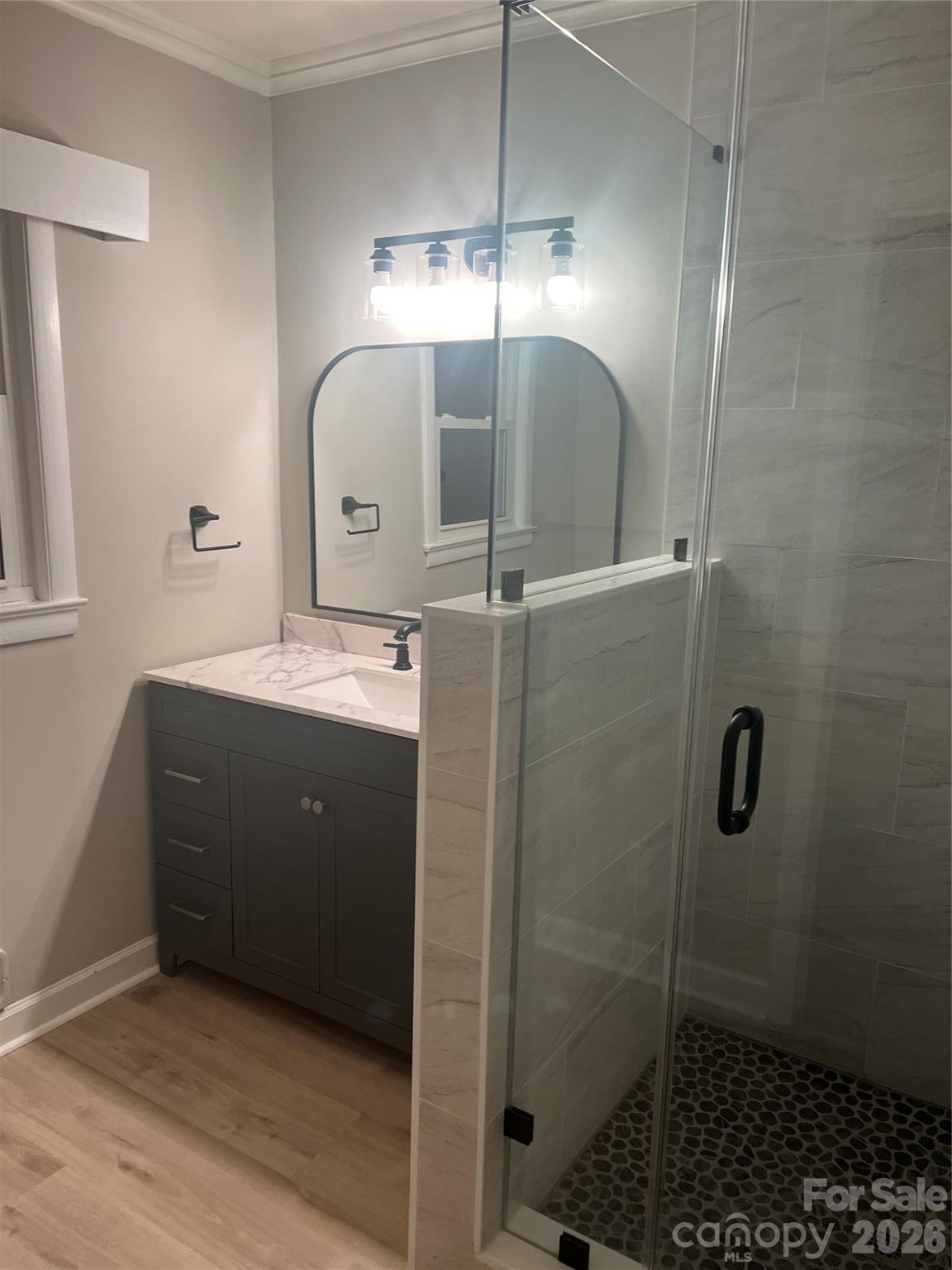 33 Lake Street 6 BLK33