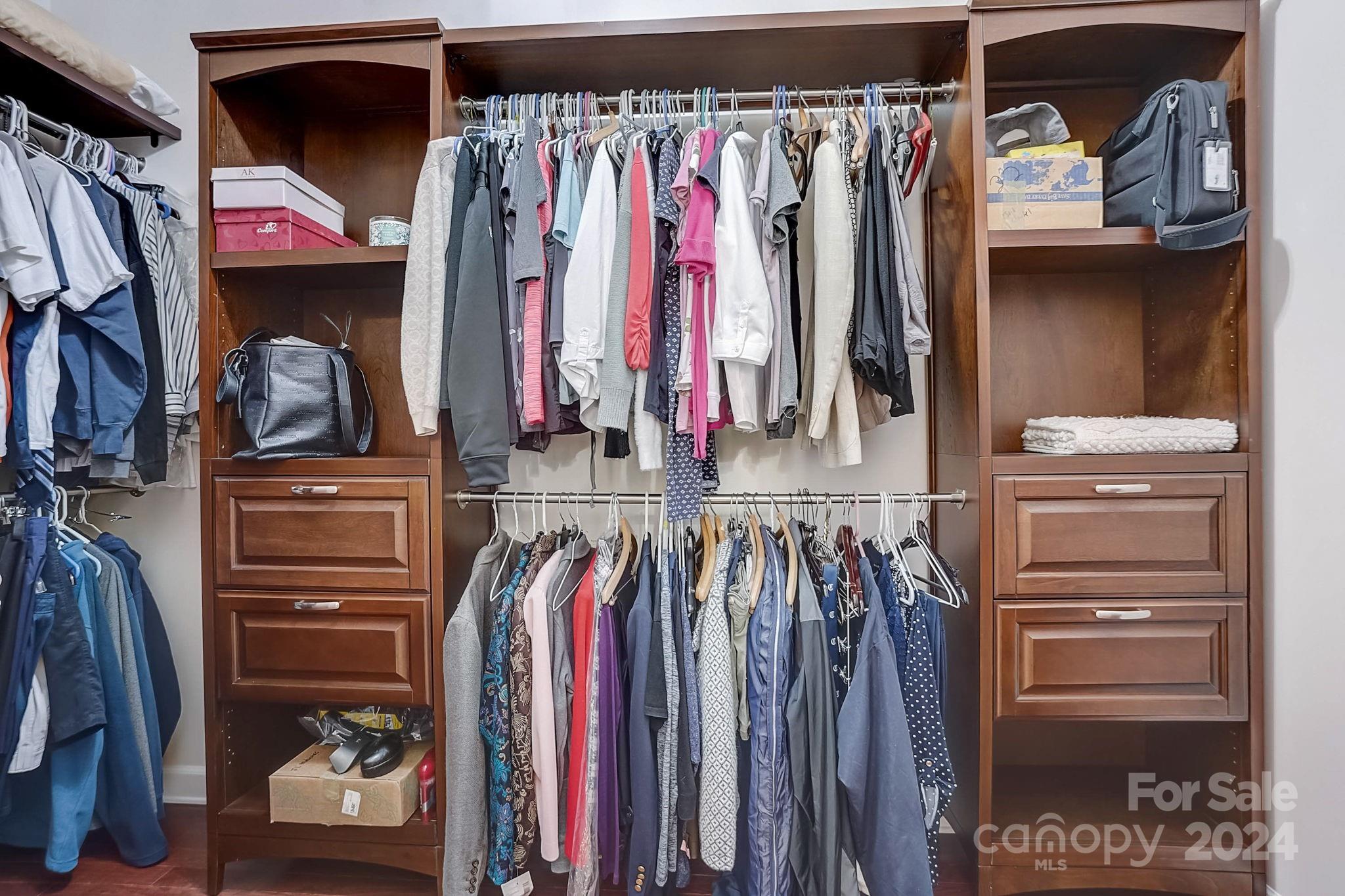 Lake Ridge - Residential