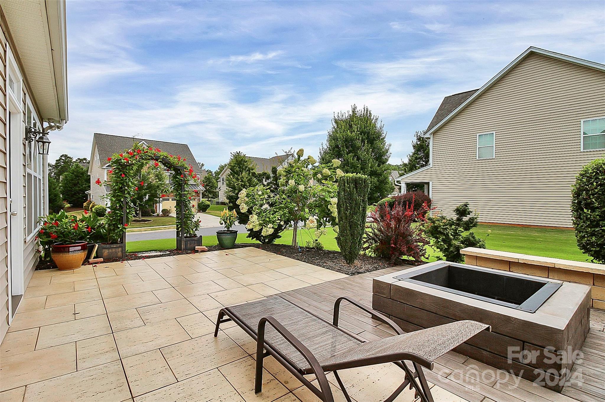 Lake Ridge - Residential