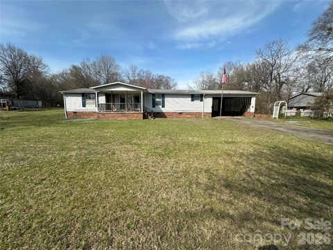 206 6th Street SW Taylorsville NC 28681