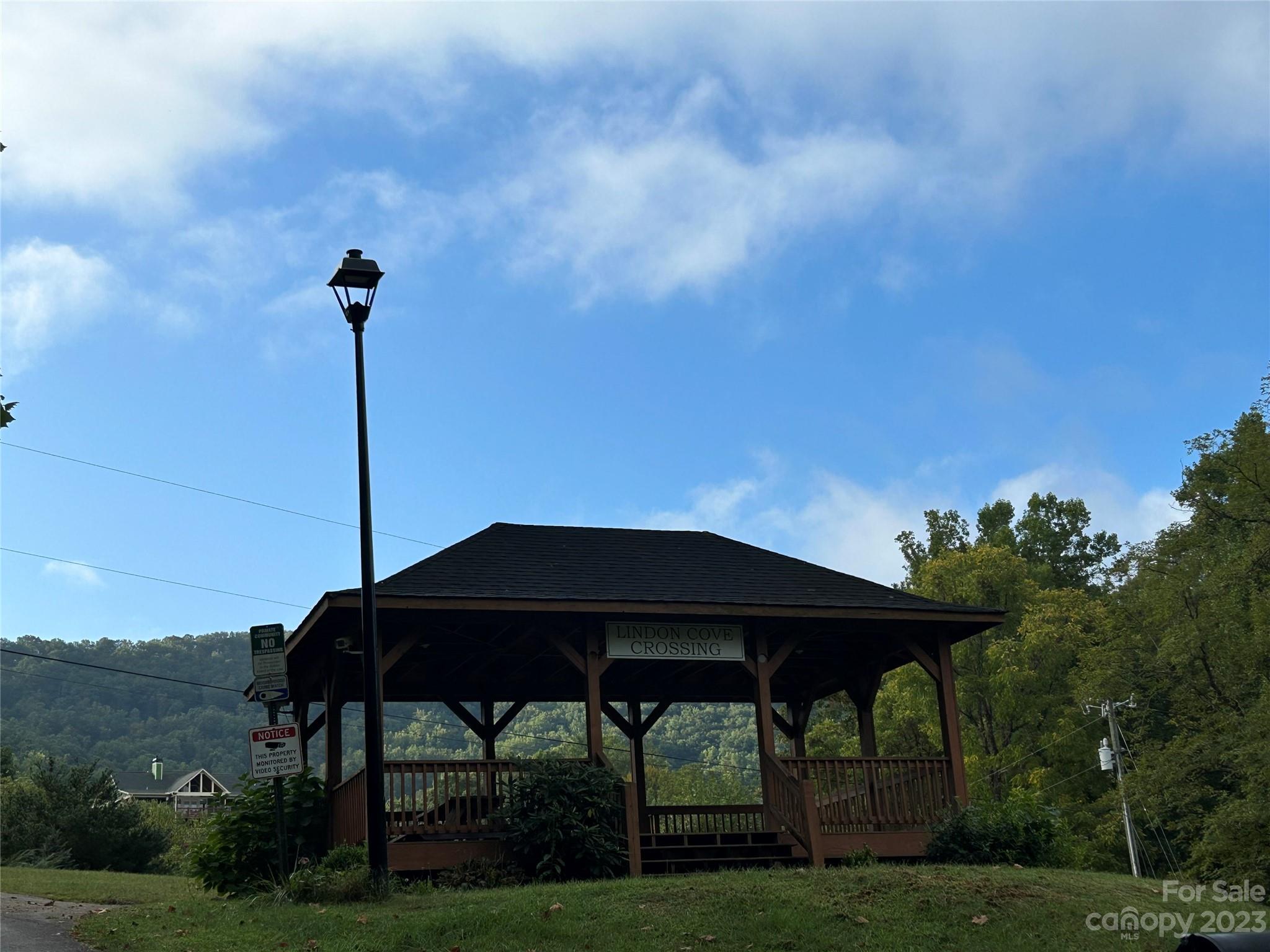 Lindon Cove Crossing - Land