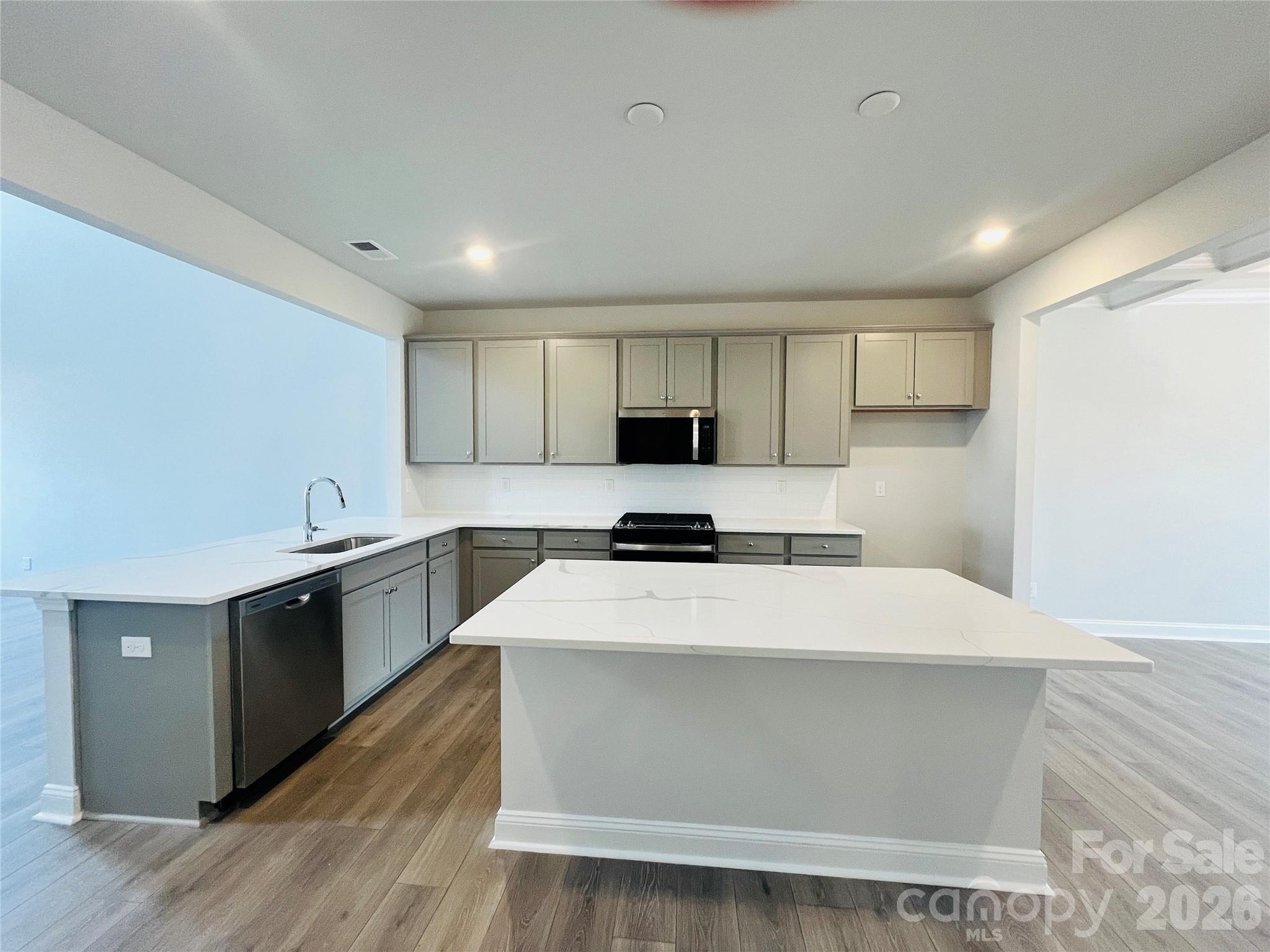 1032 Rocking Horse Road