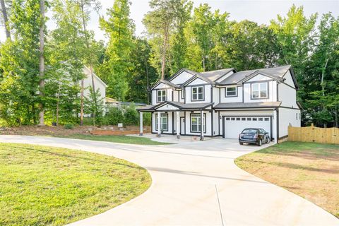 4218 Enoch Drive Charlotte NC 28269