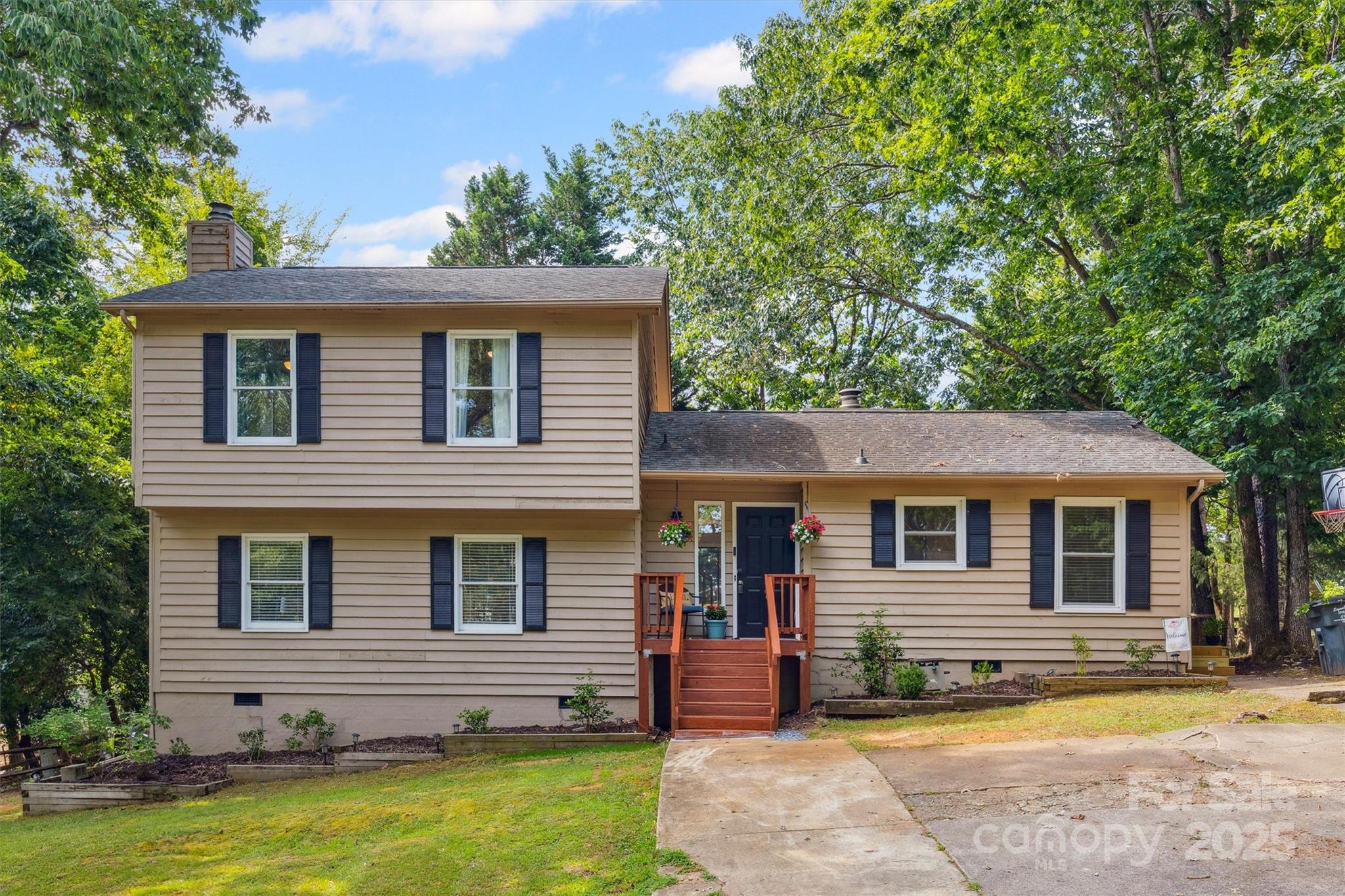 Tega Cay - Residential