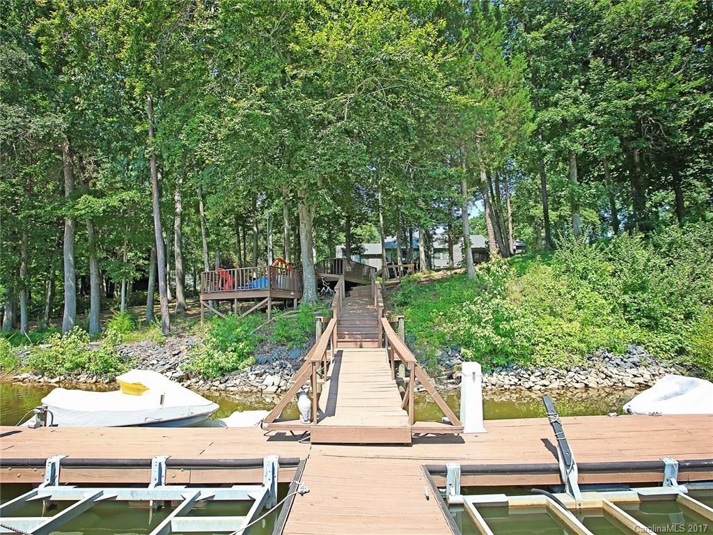 The Lake Villas - Residential