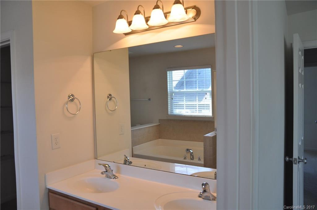 Palmetto Traces - Residential