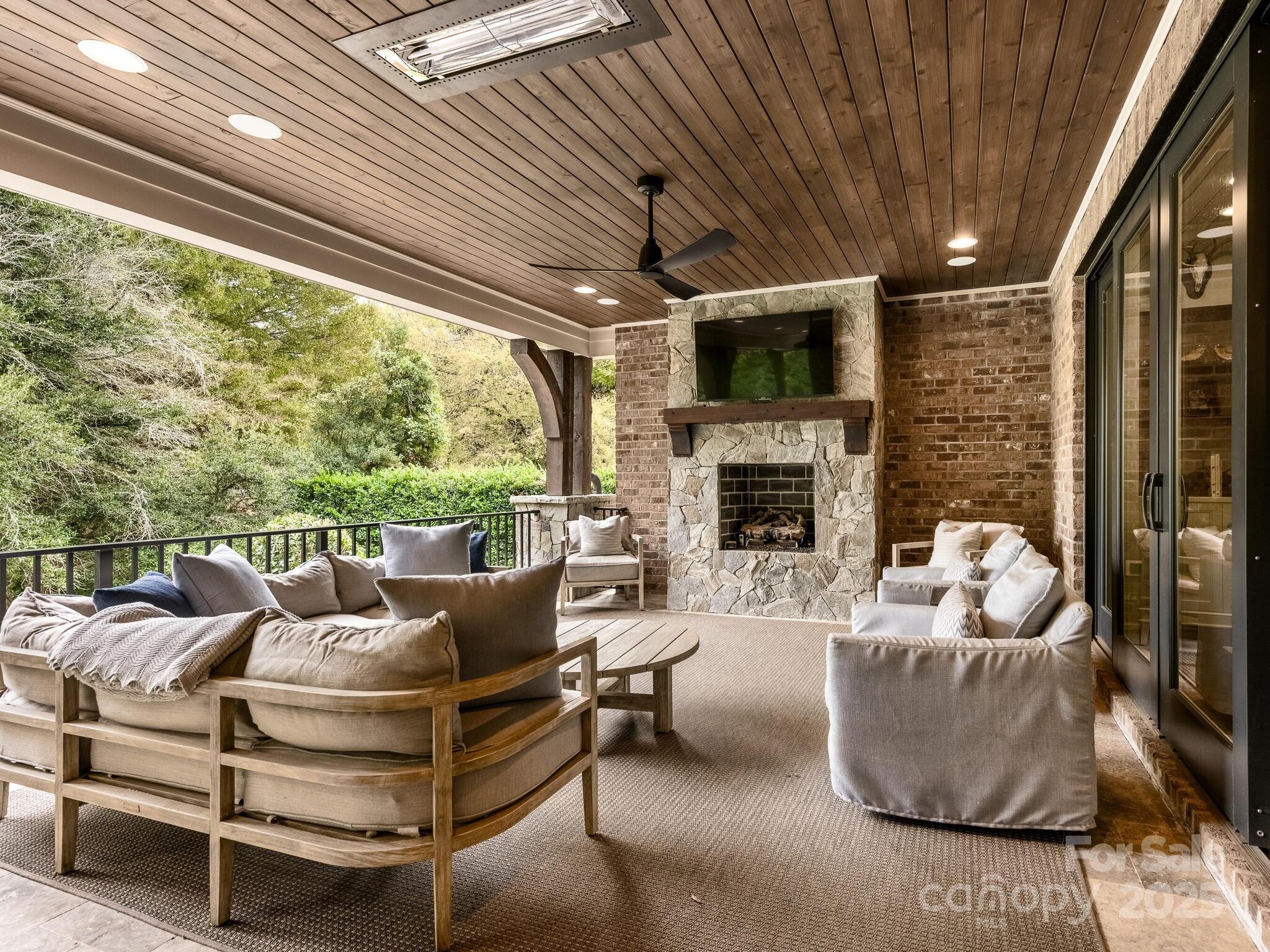 Foxcroft - Residential