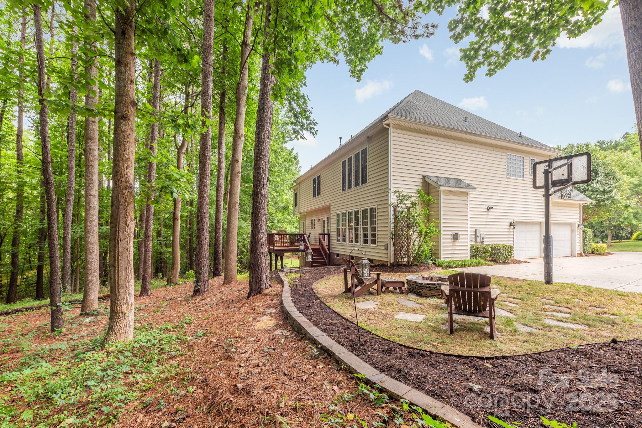 Mt Isle Harbor - Residential