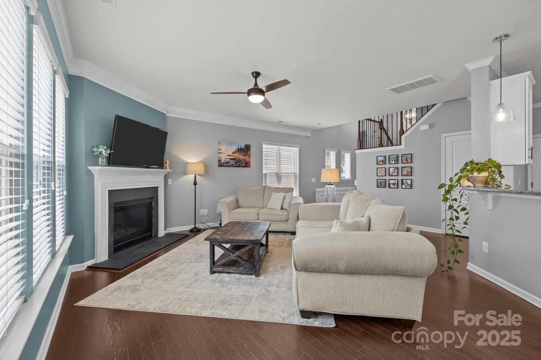 5820 Glassport Lane
