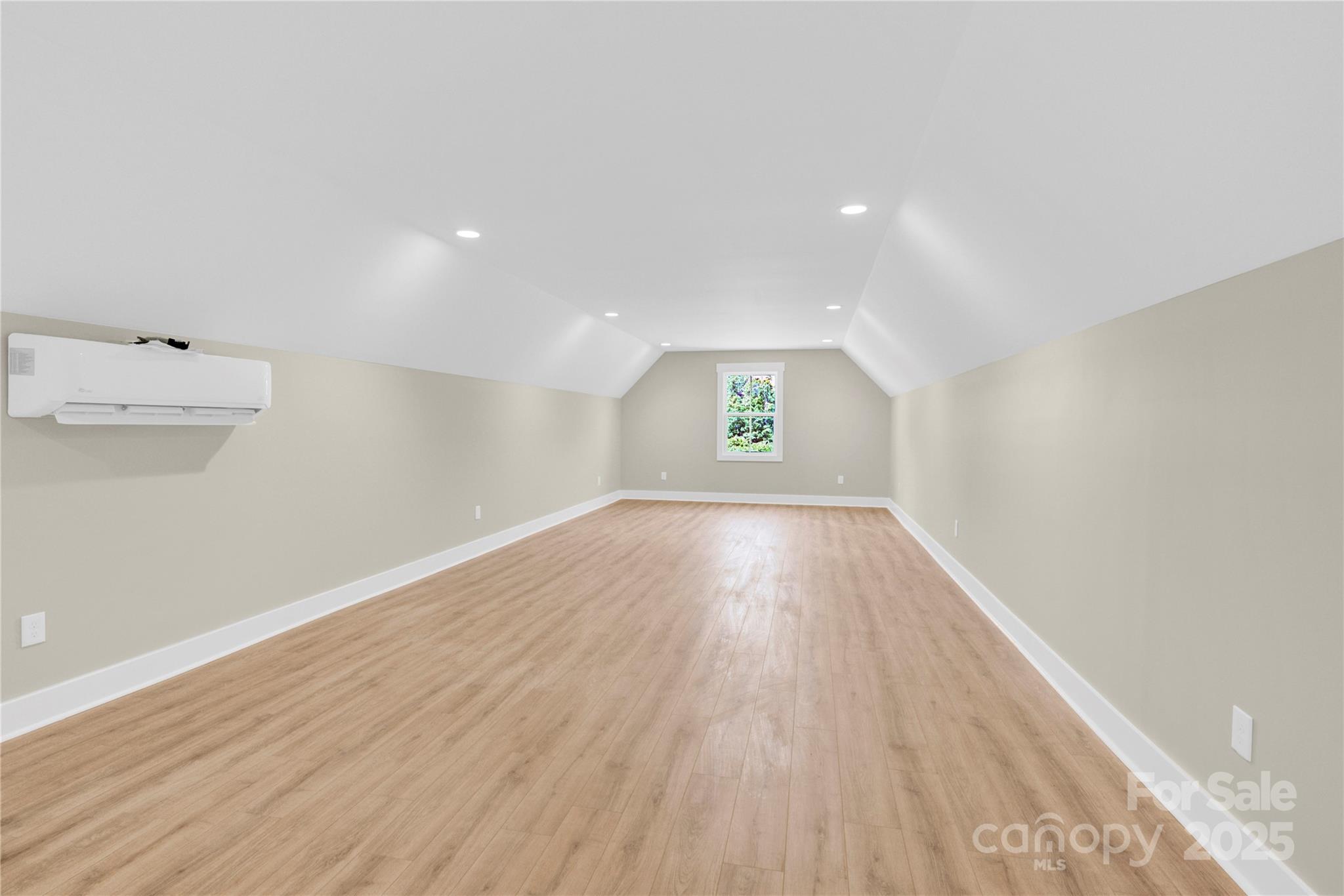 River Oaks Landings - Residential