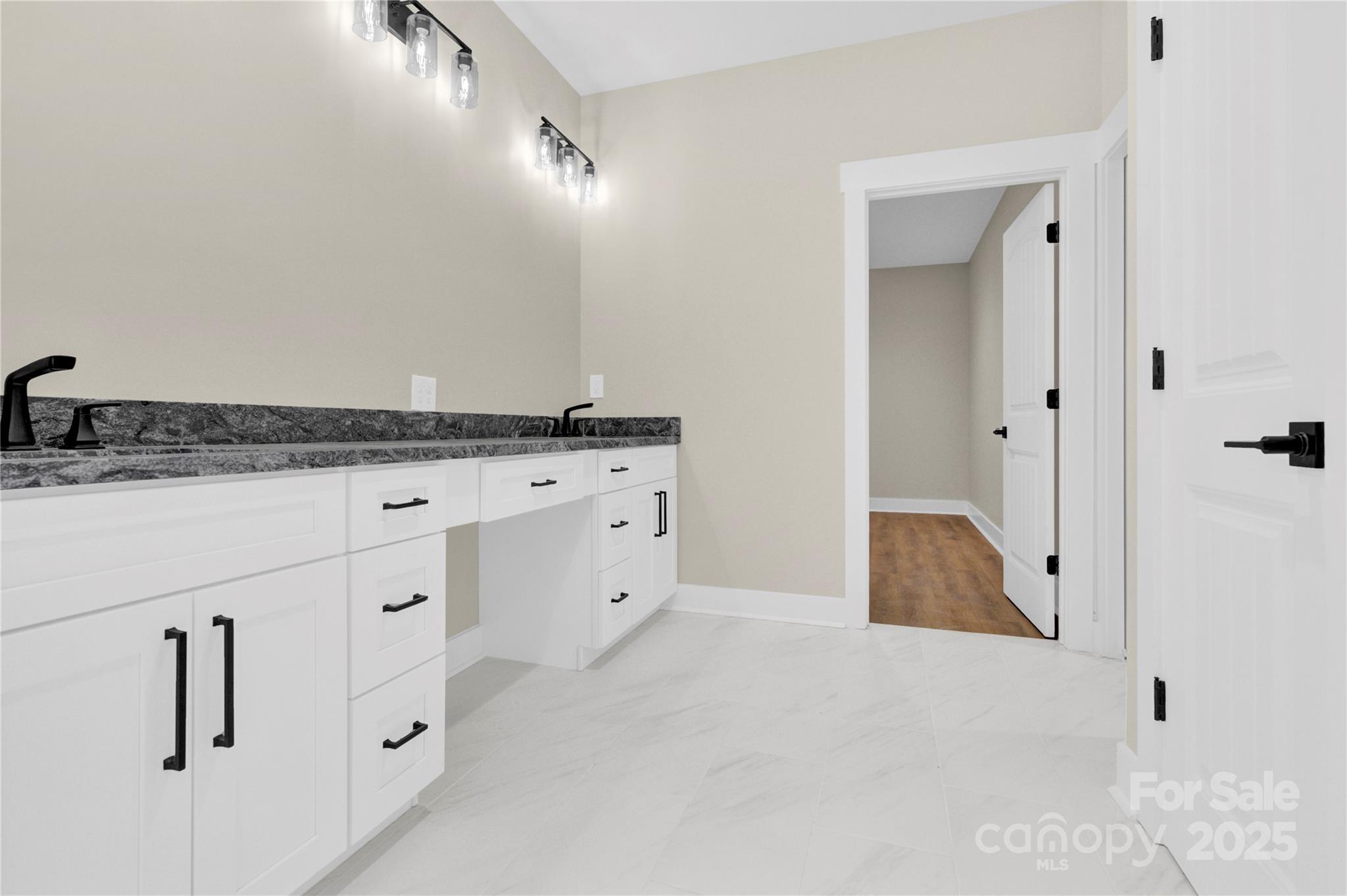 River Oaks Landings - Residential