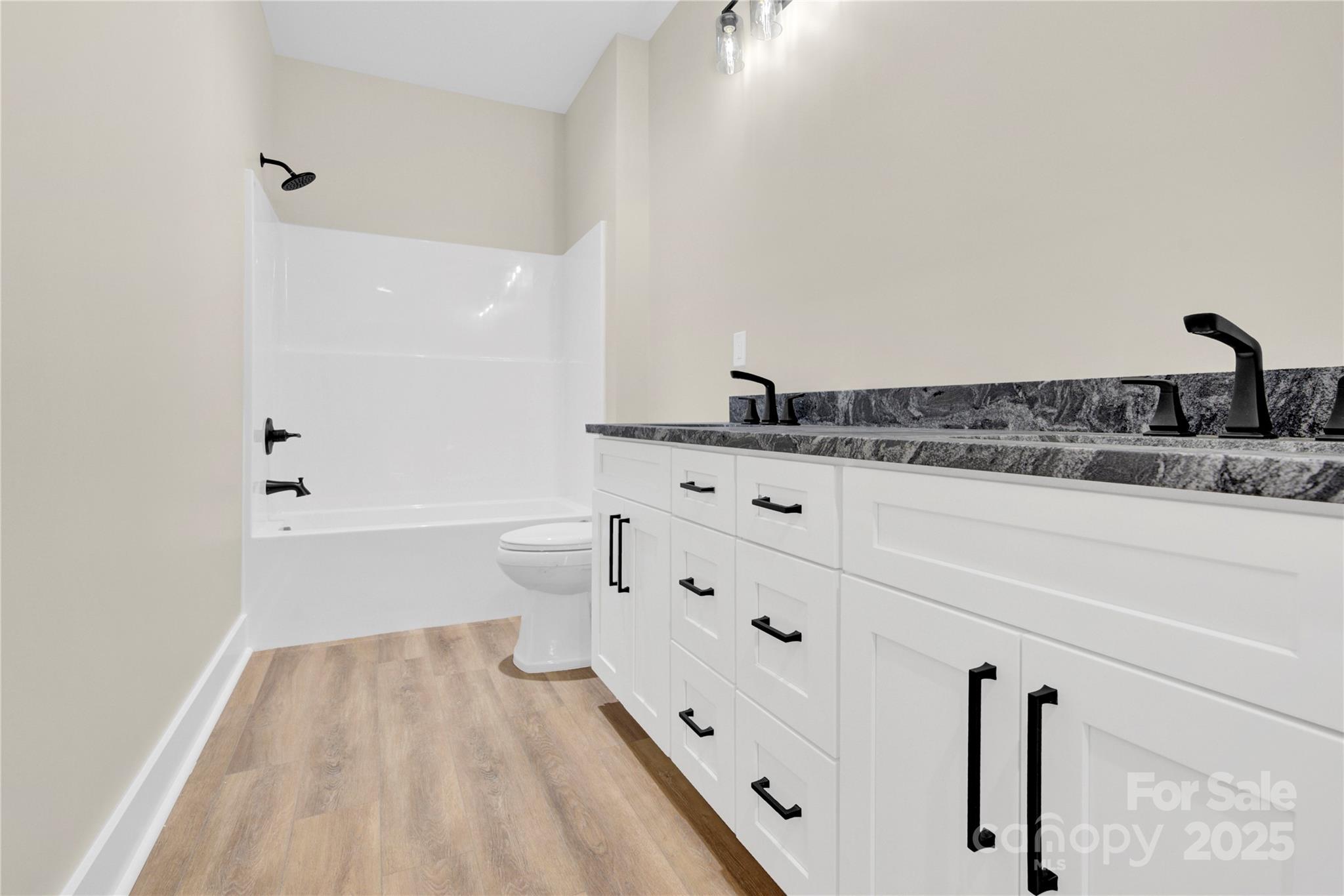 River Oaks Landings - Residential