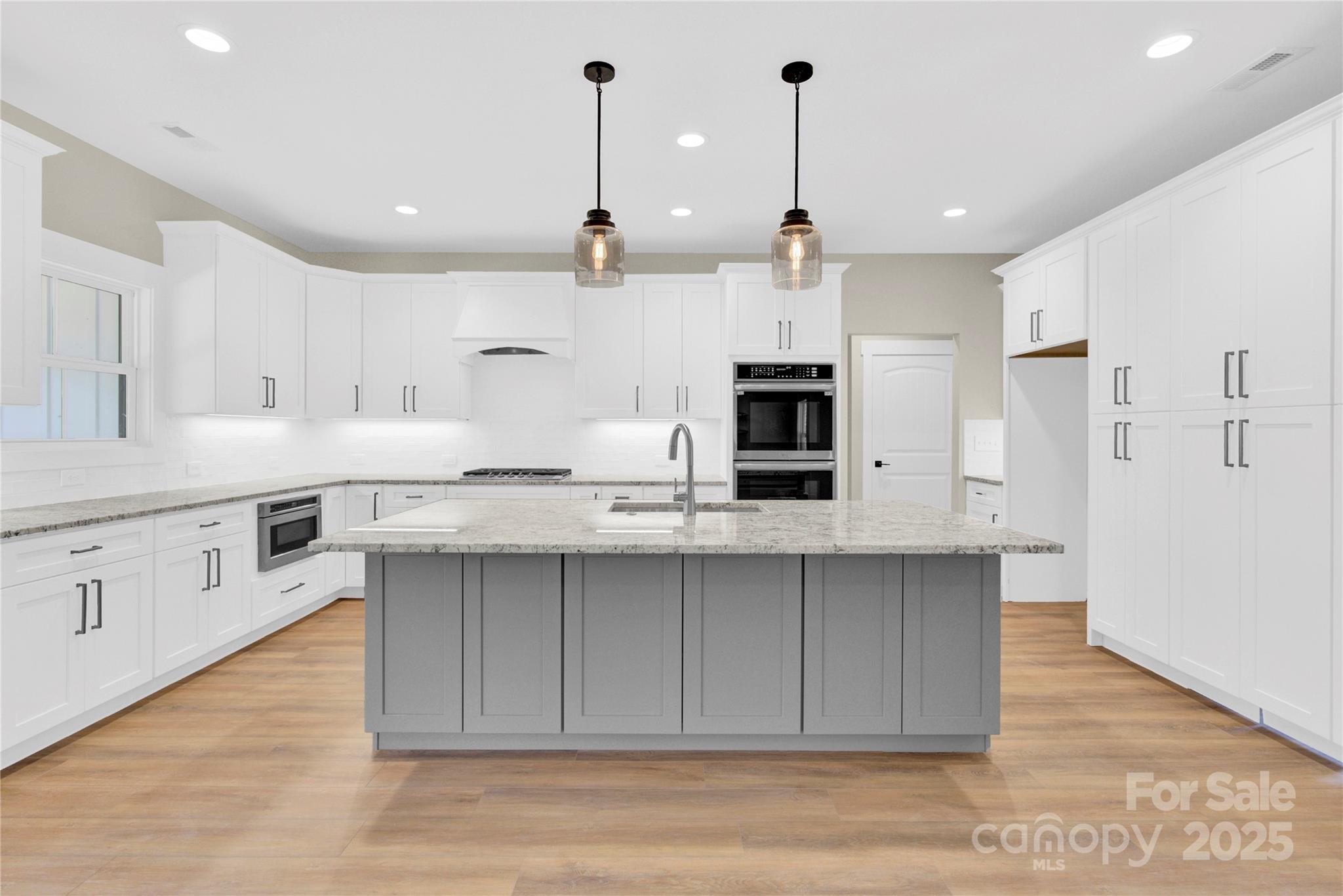 River Oaks Landings - Residential