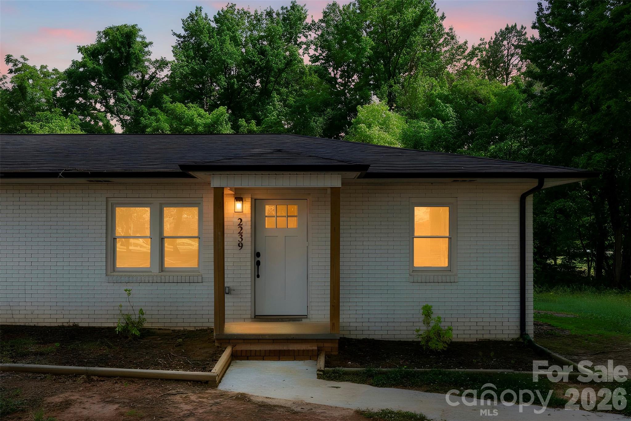 2237-2239 Catawba Heights Road