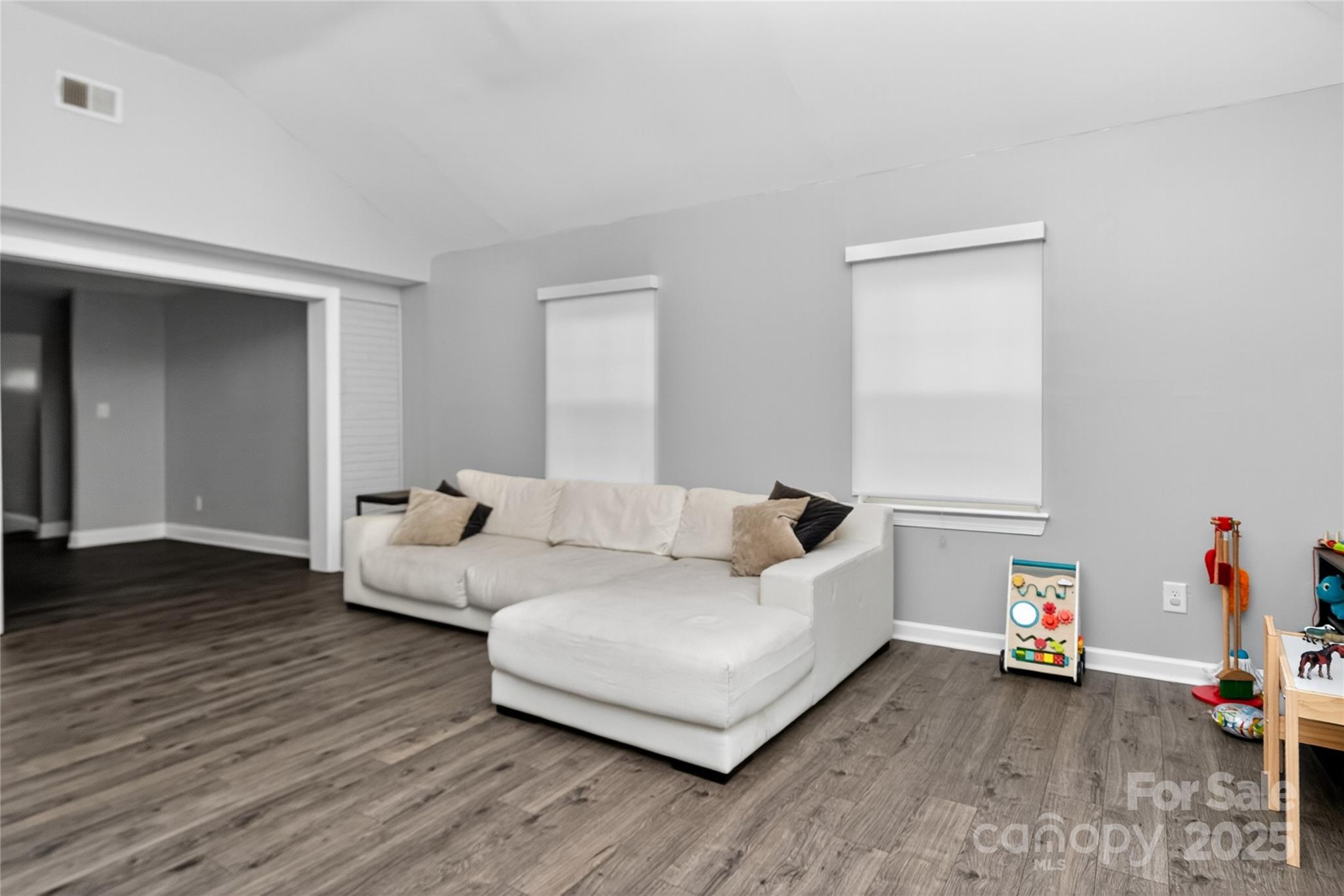 324 Clearbrook Road