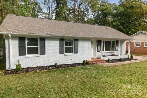 324 Clearbrook Road Matthews NC 28105