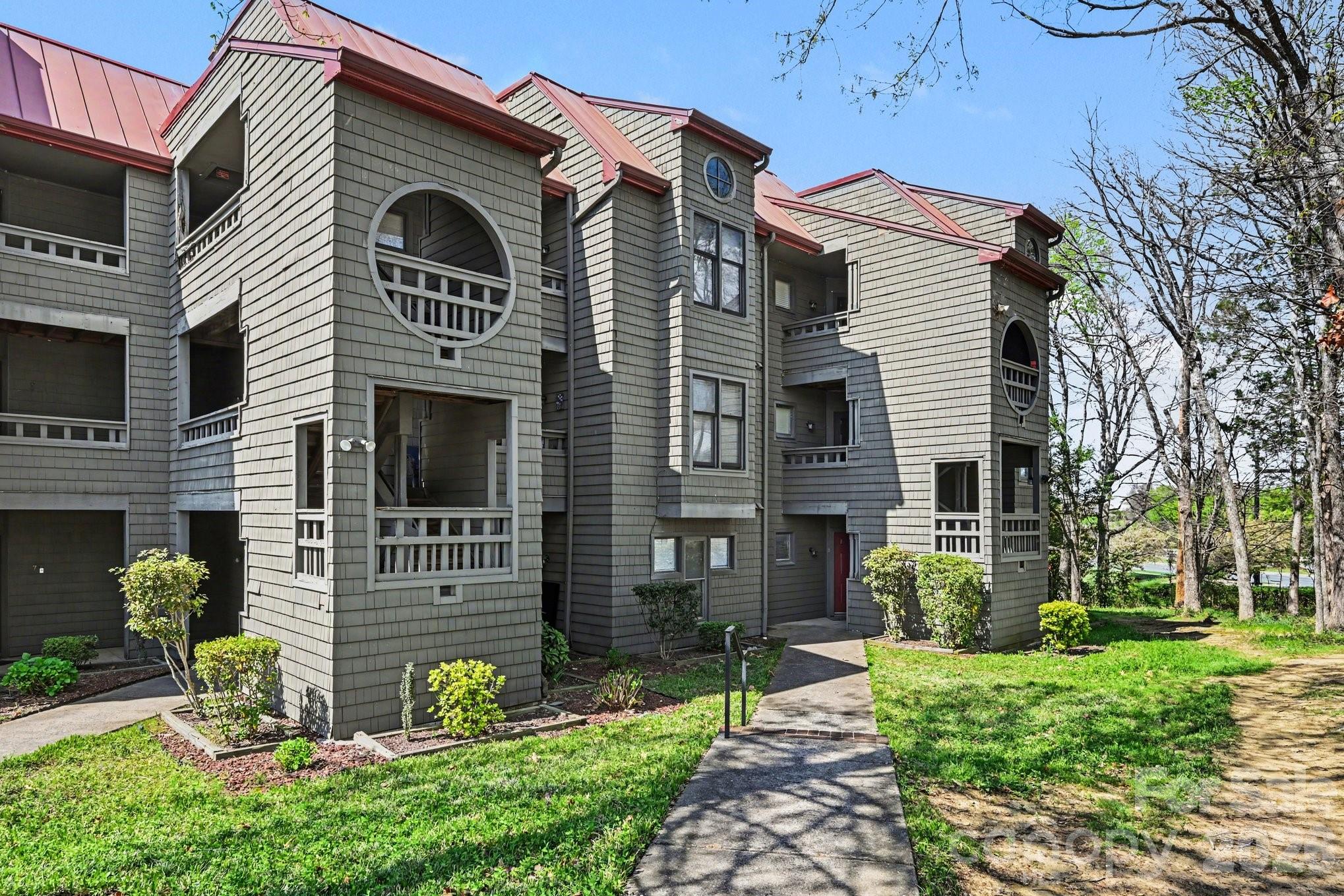 Lakeshore Village - Residential