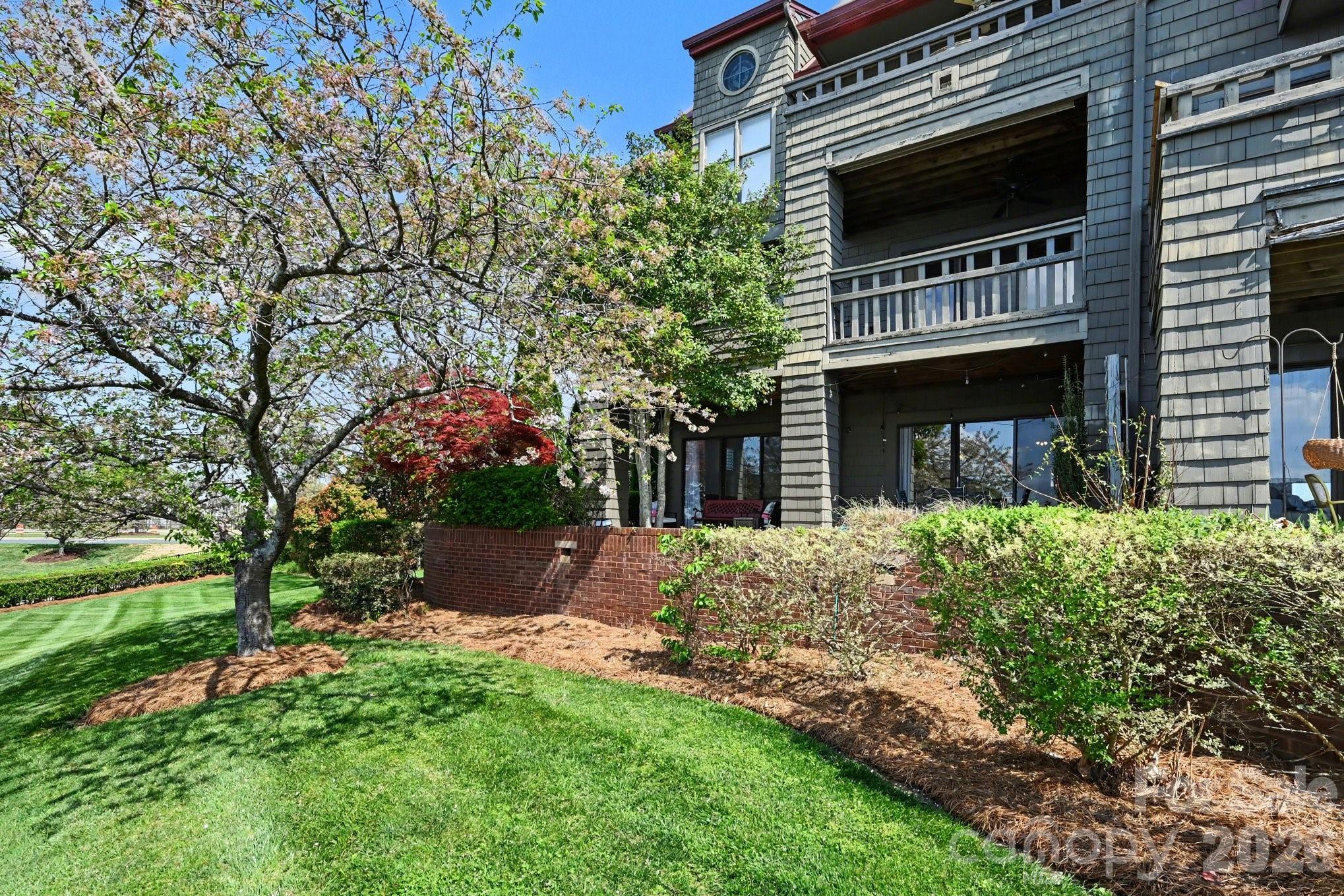 Lakeshore Village - Residential