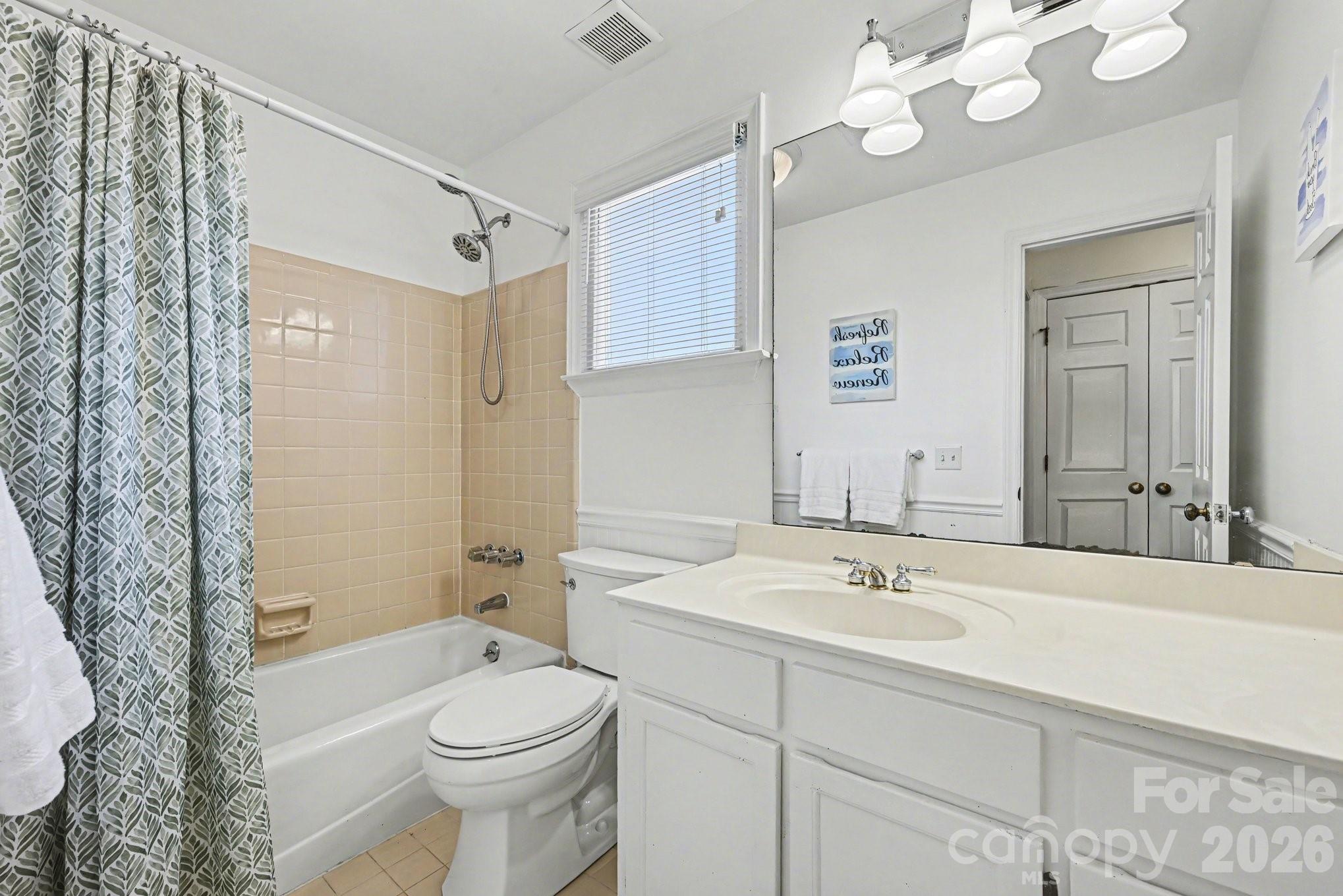 Lakeshore Village - Residential