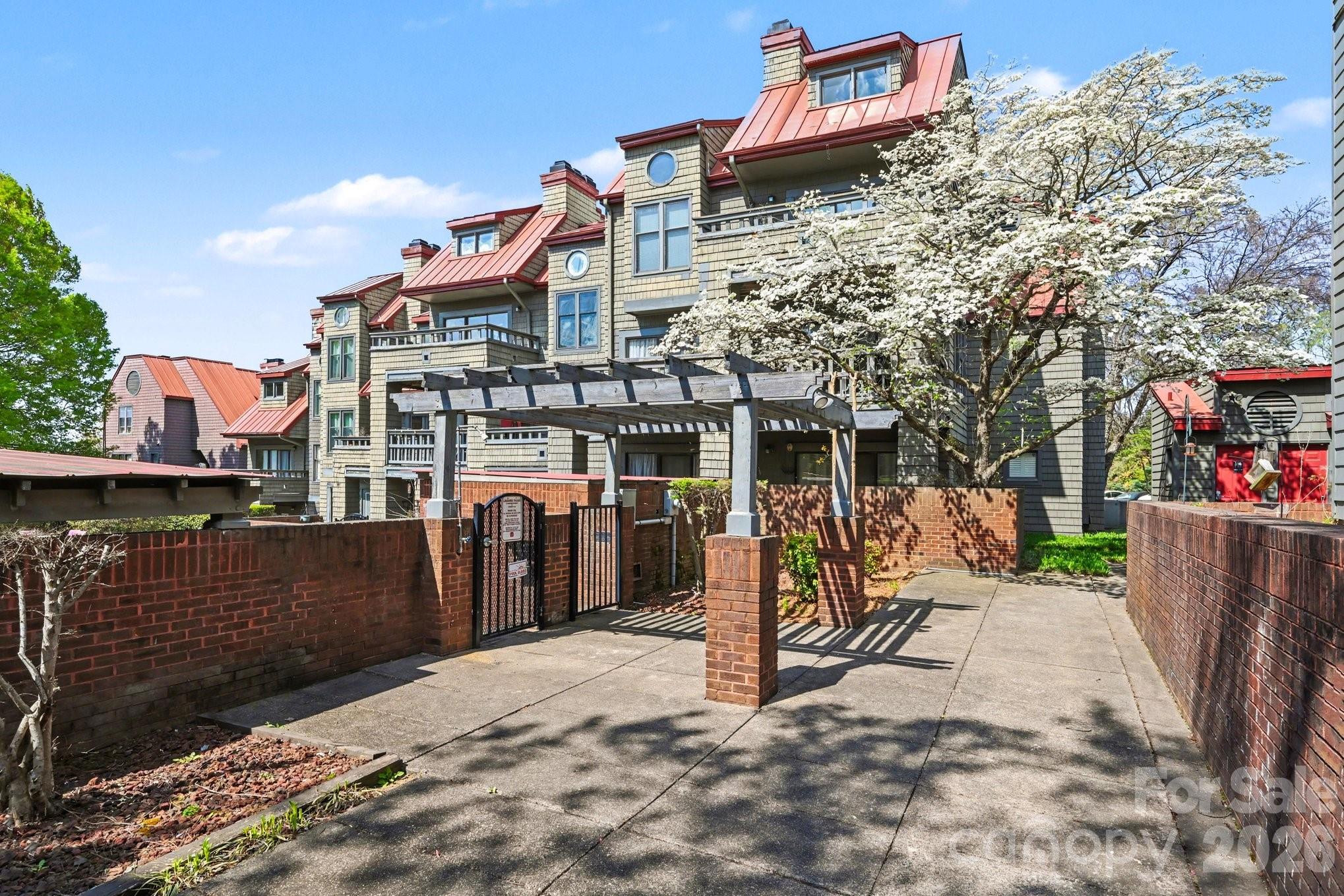 Lakeshore Village - Residential