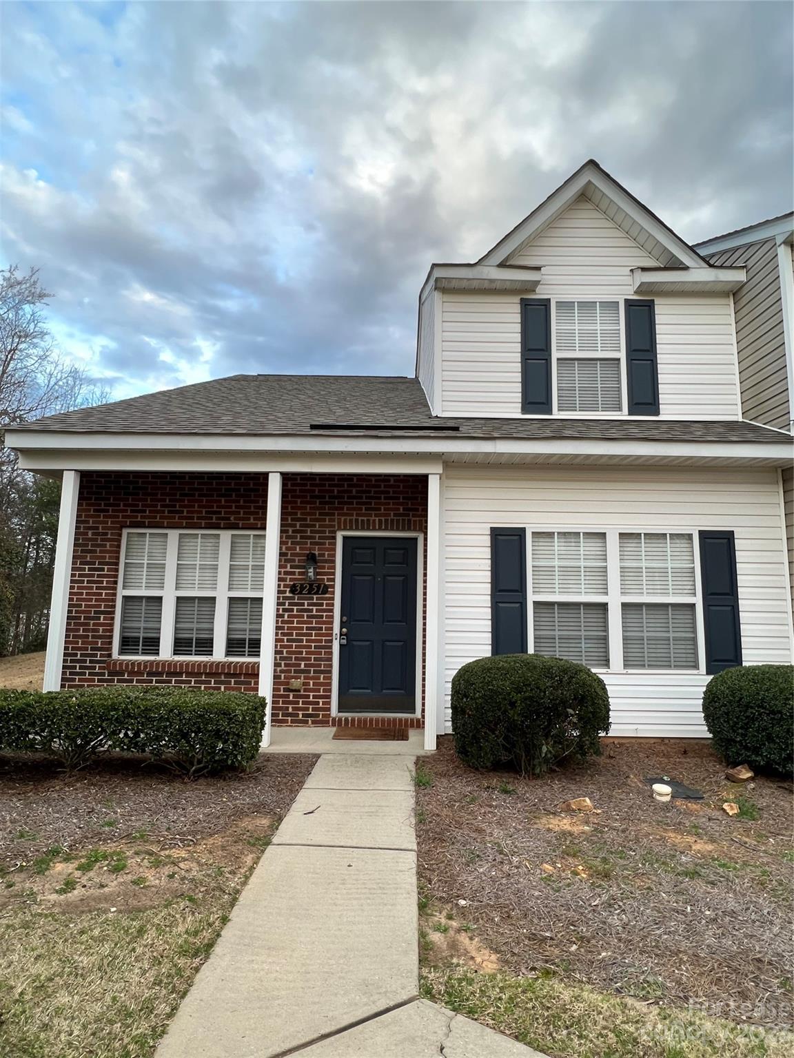 Old Stone Crossing - Residential Lease