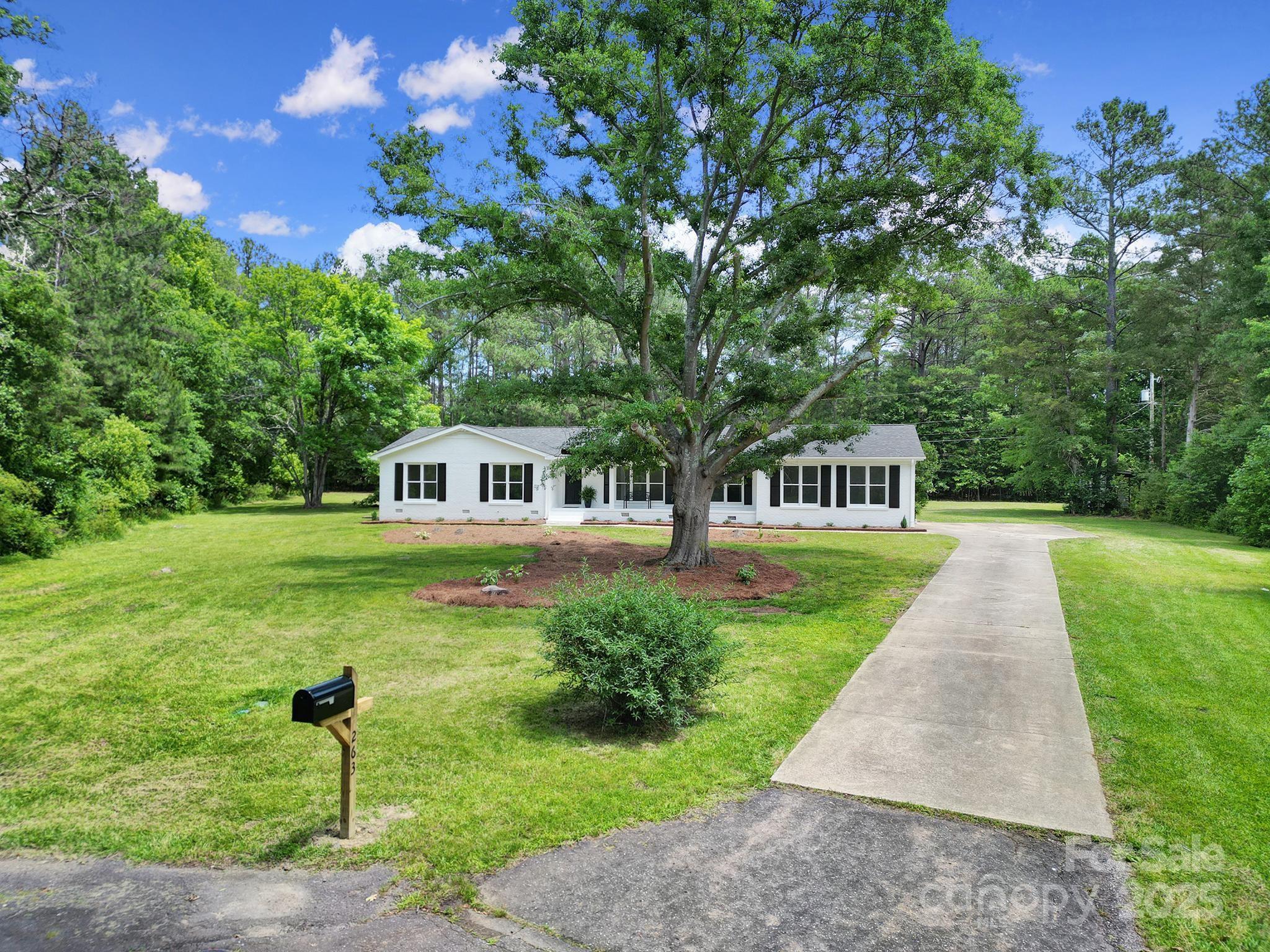 Country Club Estates - Residential