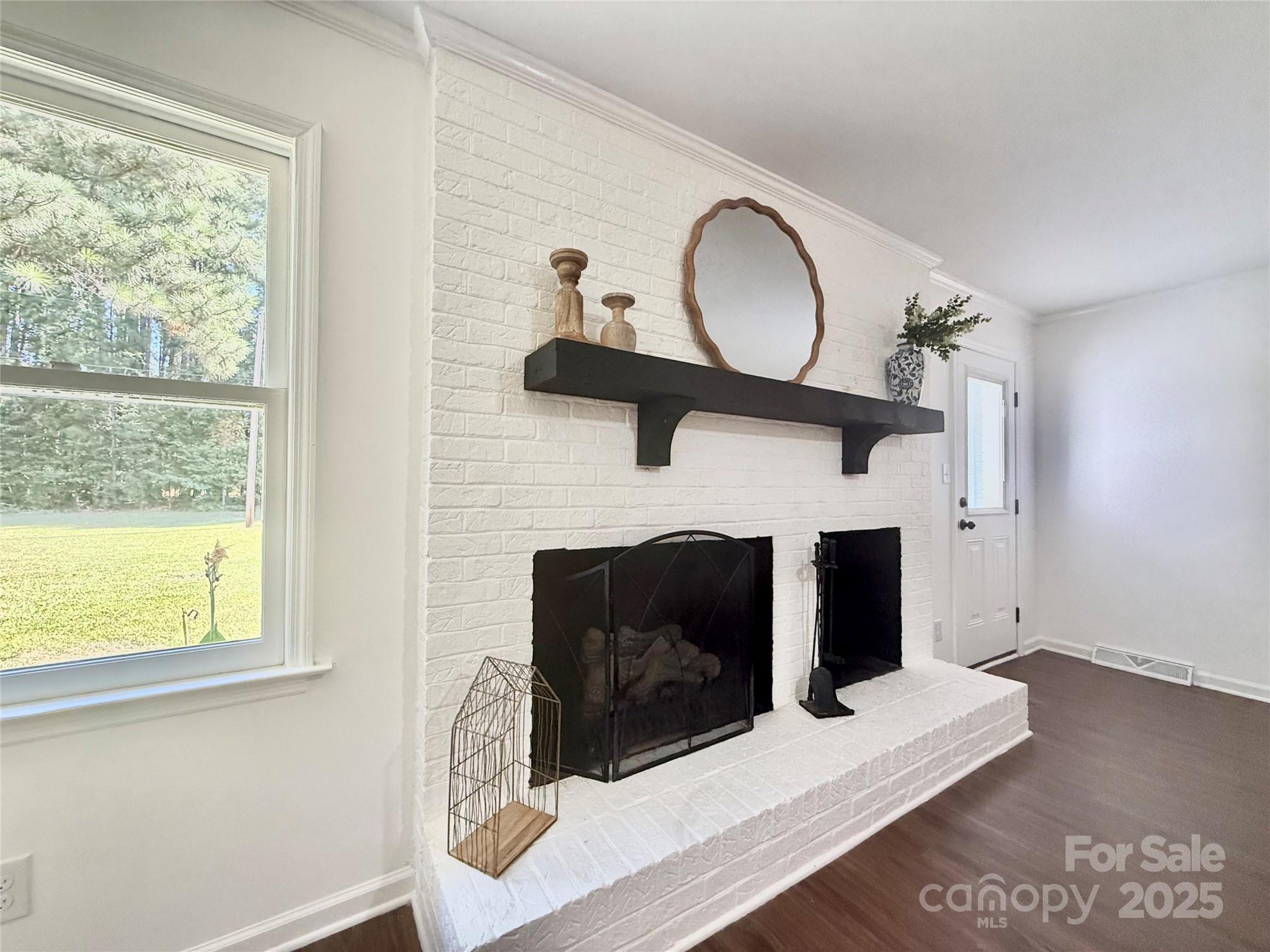 Country Club Estates - Residential