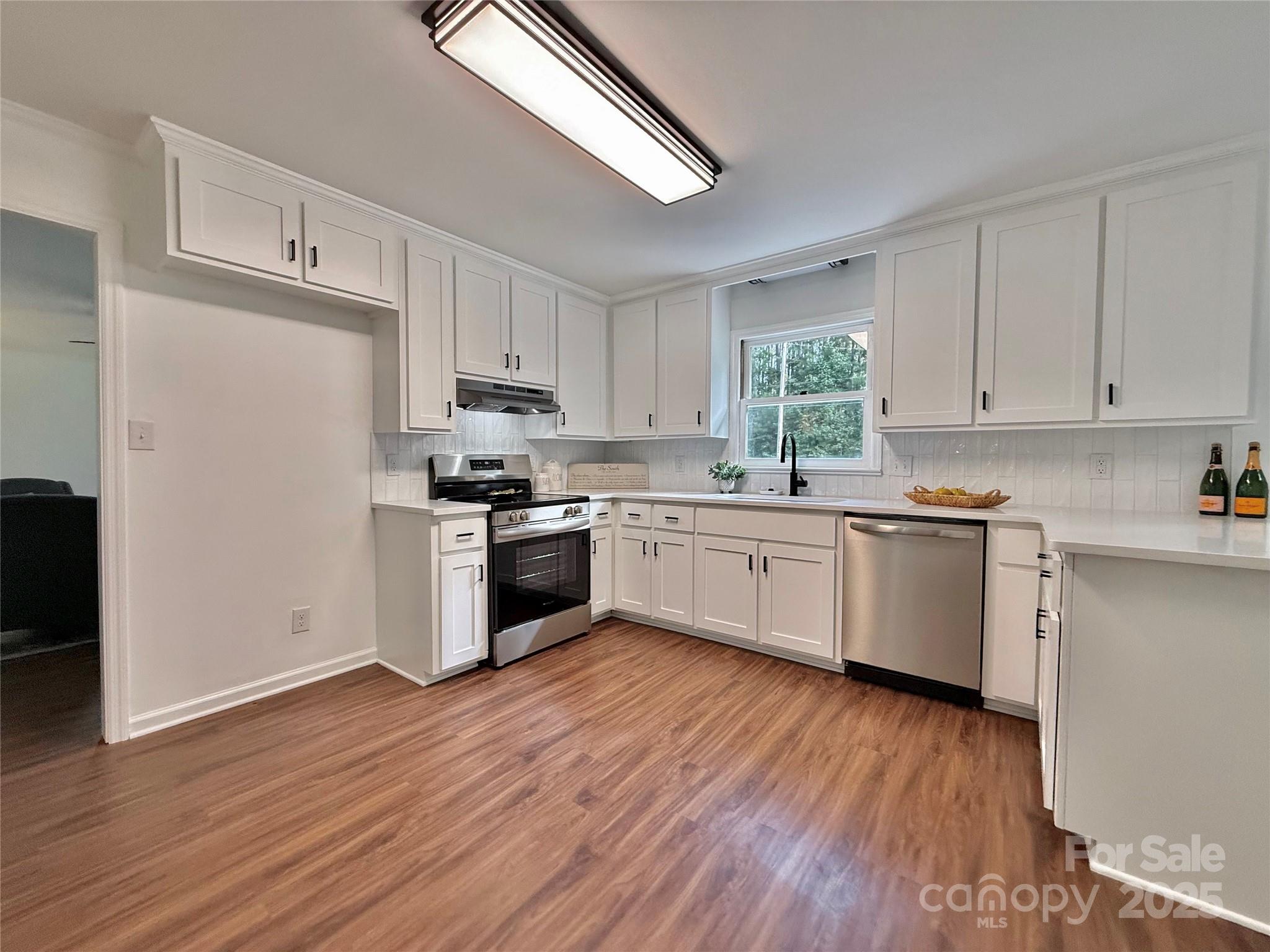 Country Club Estates - Residential