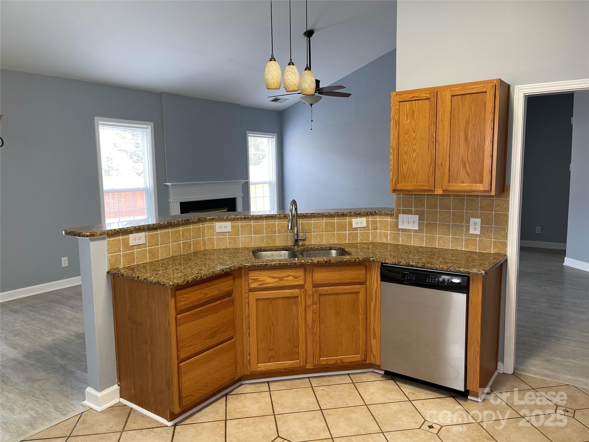 Highland Creek - Residential Lease