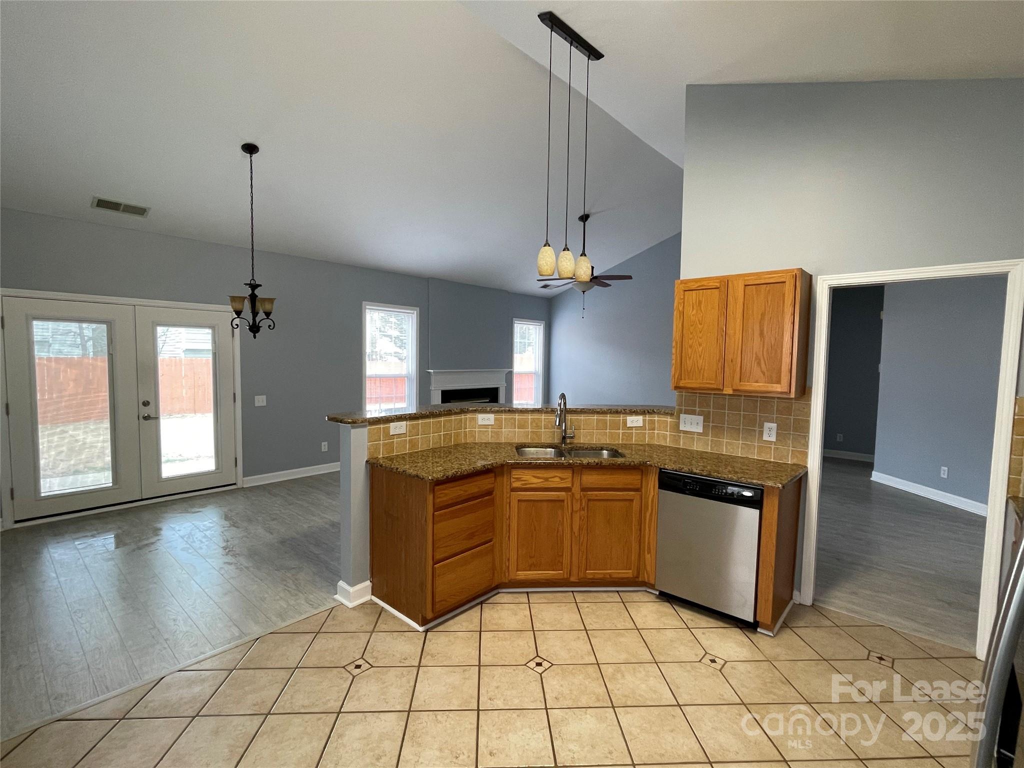 Highland Creek - Residential Lease