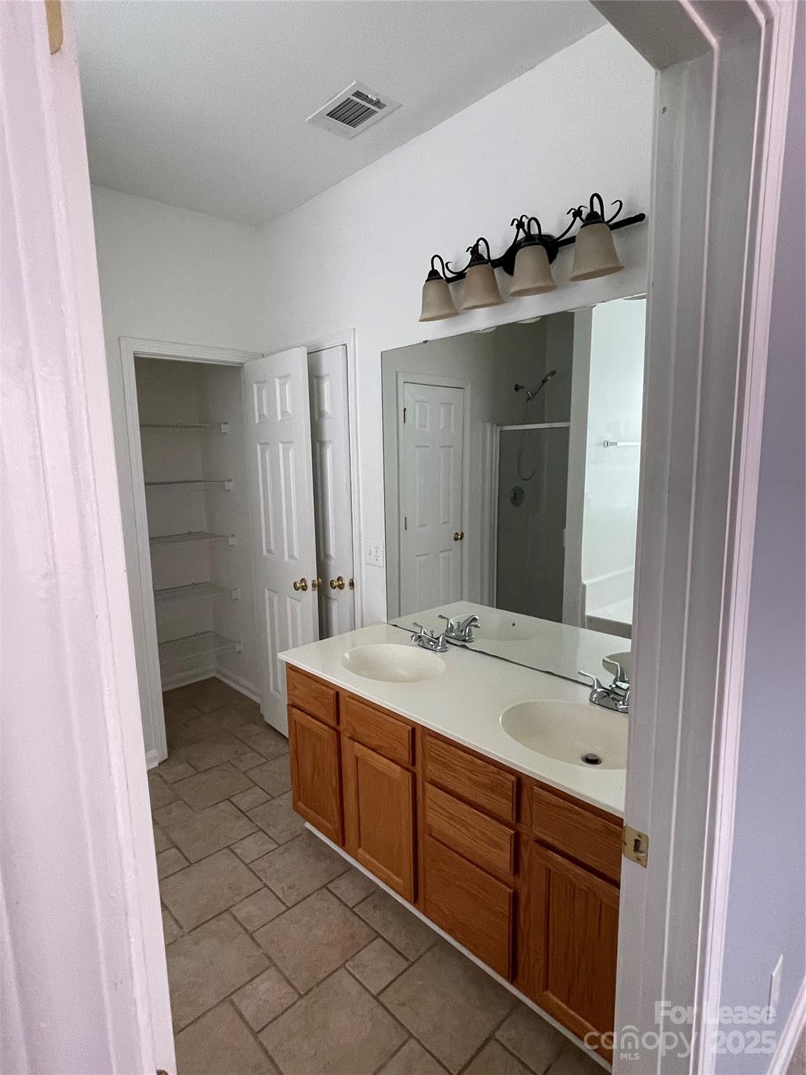 Highland Creek - Residential Lease