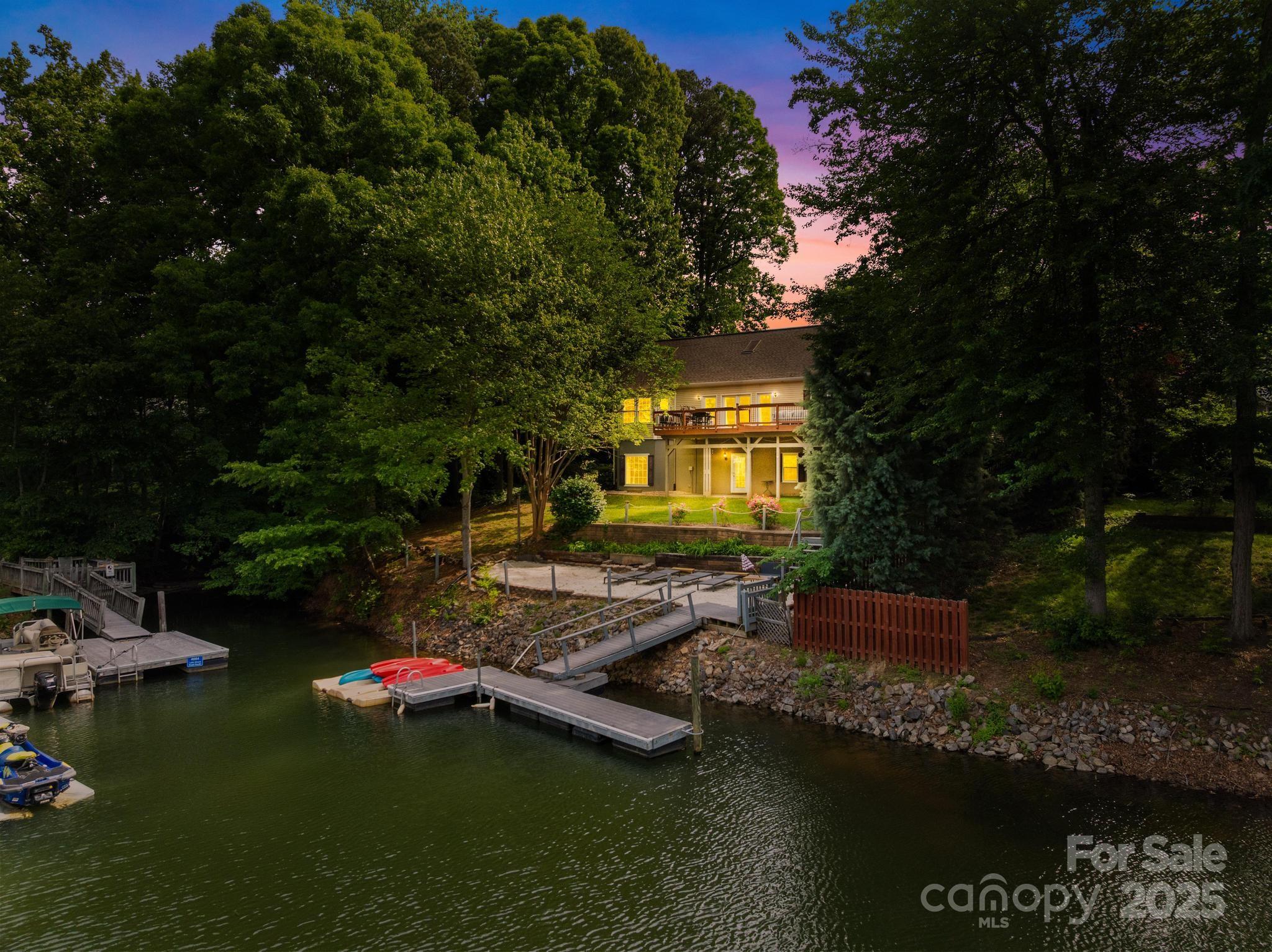 4120 Lake Shore Road S