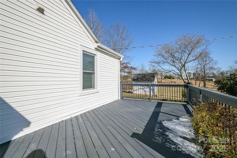 A home in Tryon