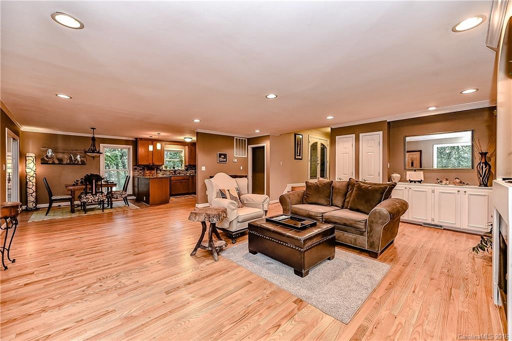 Tega Cay - Residential