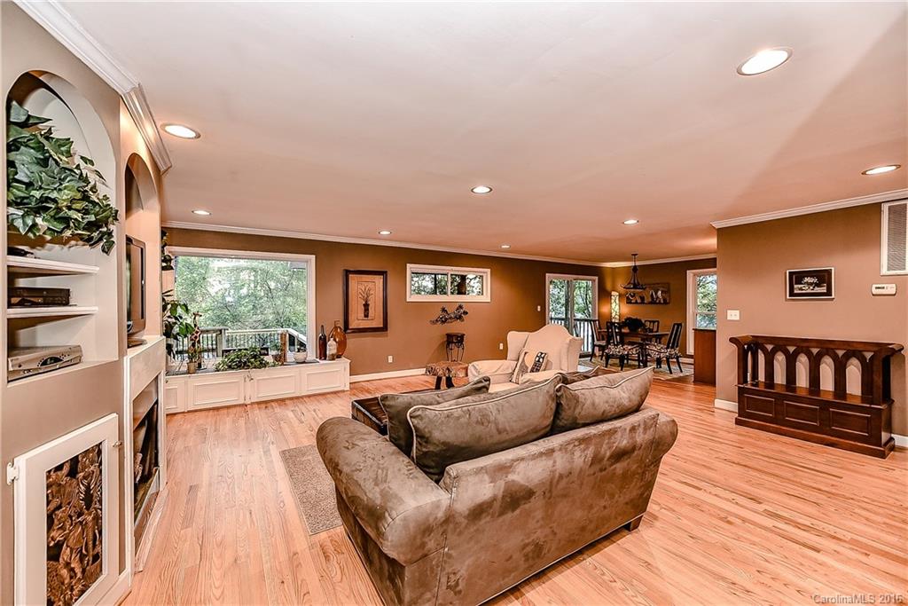 Tega Cay - Residential