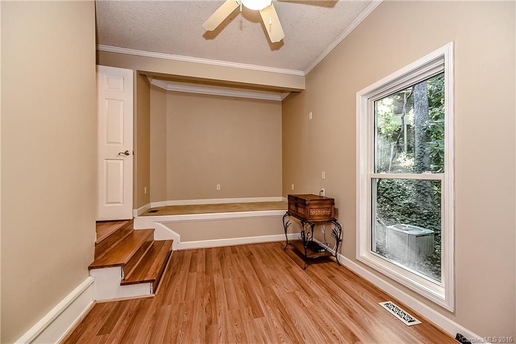 Tega Cay - Residential