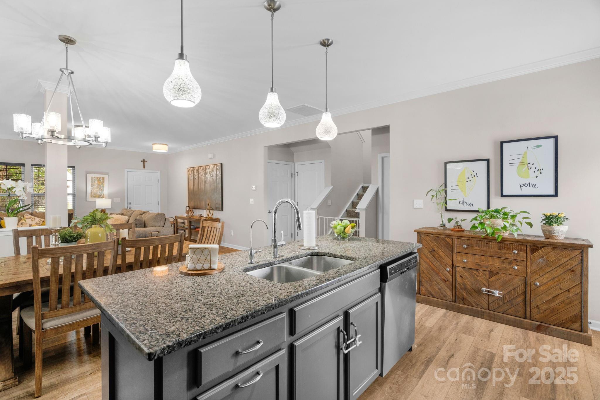 Newport Lakes - Residential